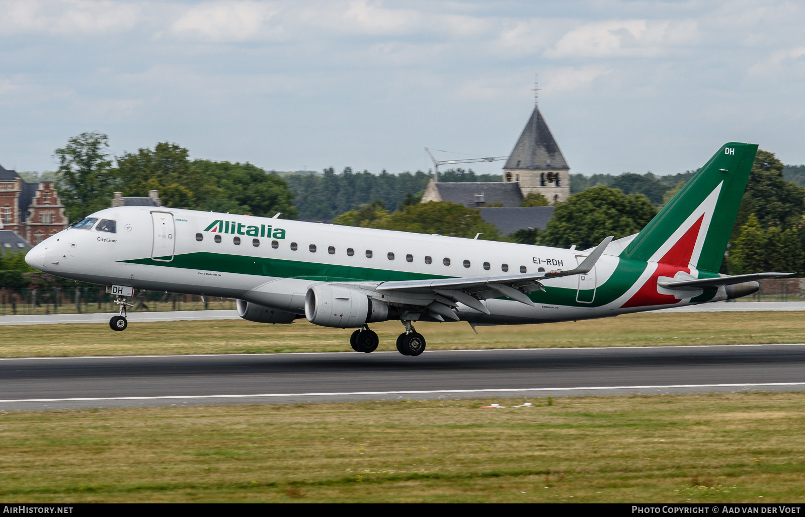 Aircraft Photo of EI-RDH | Embraer 175STD (ERJ-170-200STD) | Alitalia CityLiner | AirHistory.net #223508