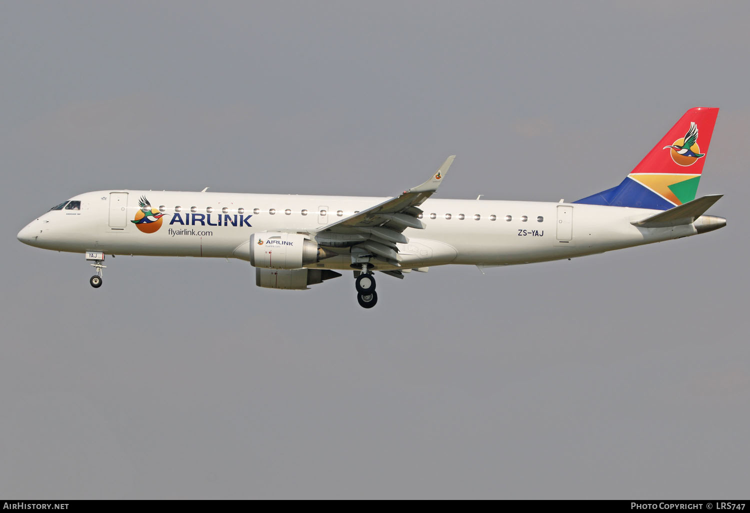 Aircraft Photo of ZS-YAJ | Embraer 190LR (ERJ-190-100LR) | Airlink | AirHistory.net #223513