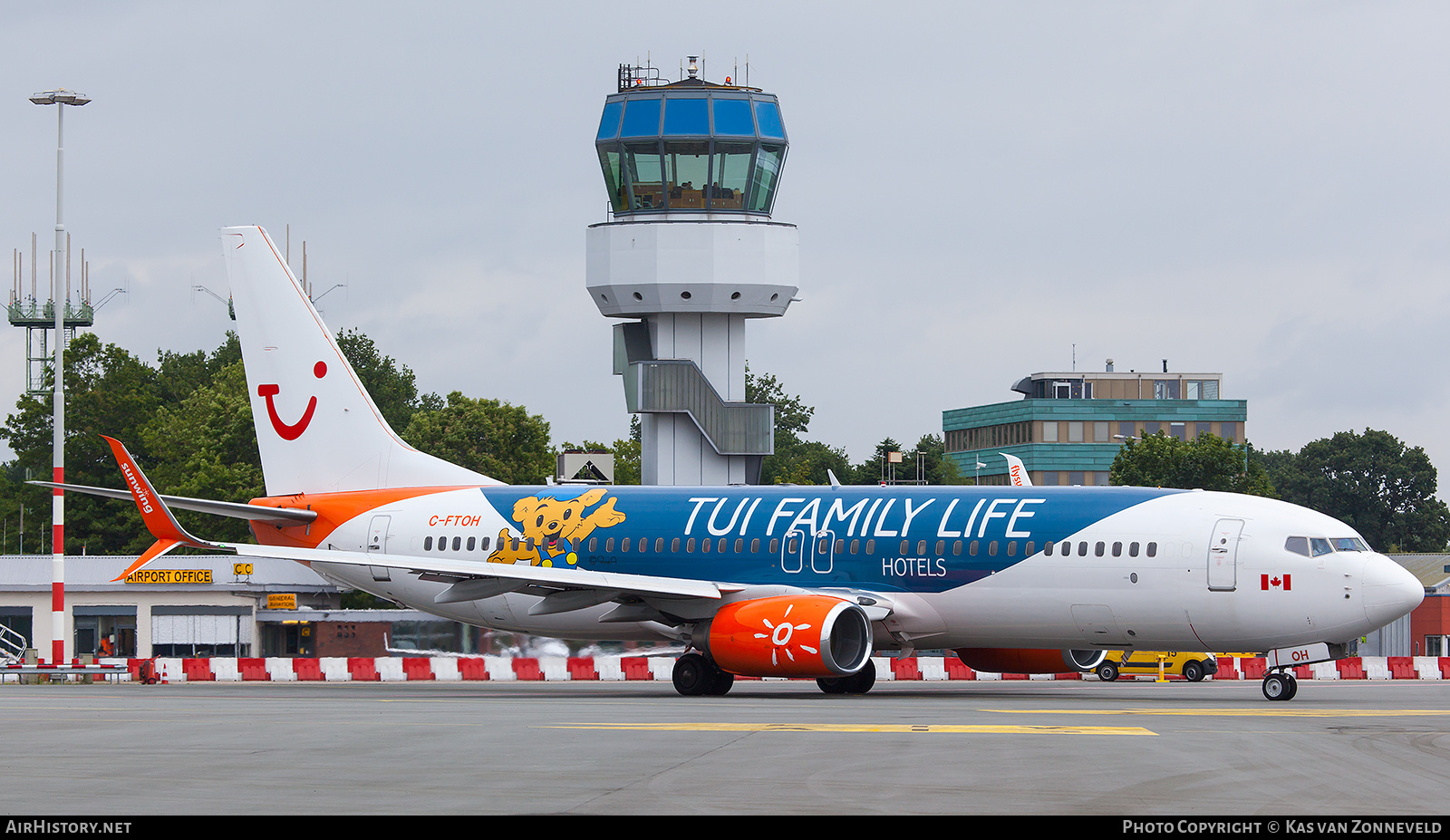 Aircraft Photo of C-FTOH | Boeing 737-8HX | TUI | AirHistory.net #223668