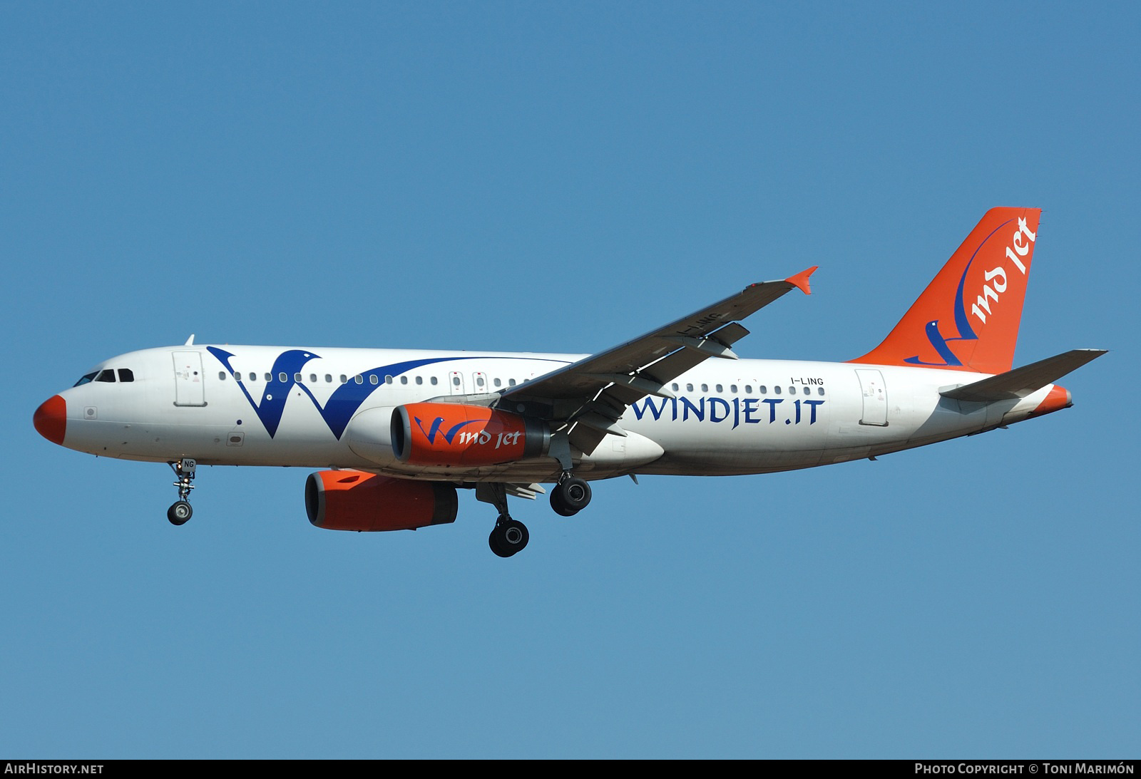 Aircraft Photo of I-LING | Airbus A320-231 | Wind Jet | AirHistory.net #223750