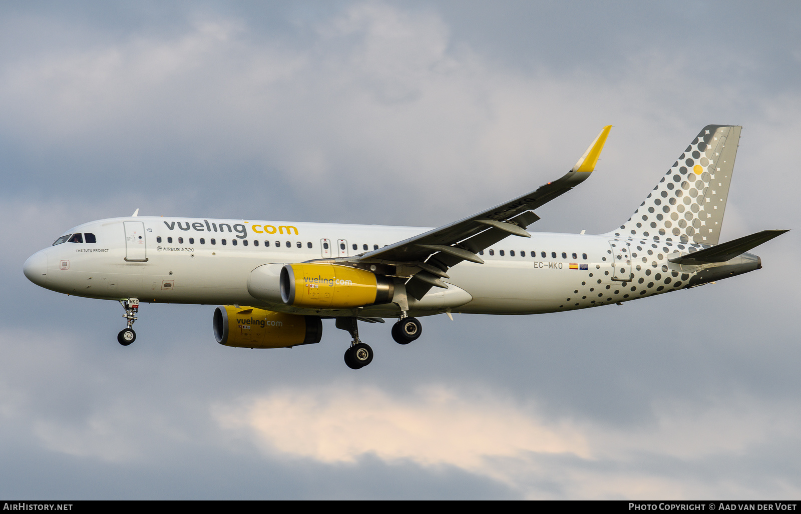 Aircraft Photo of EC-MKO | Airbus A320-232 | Vueling Airlines | AirHistory.net #223851