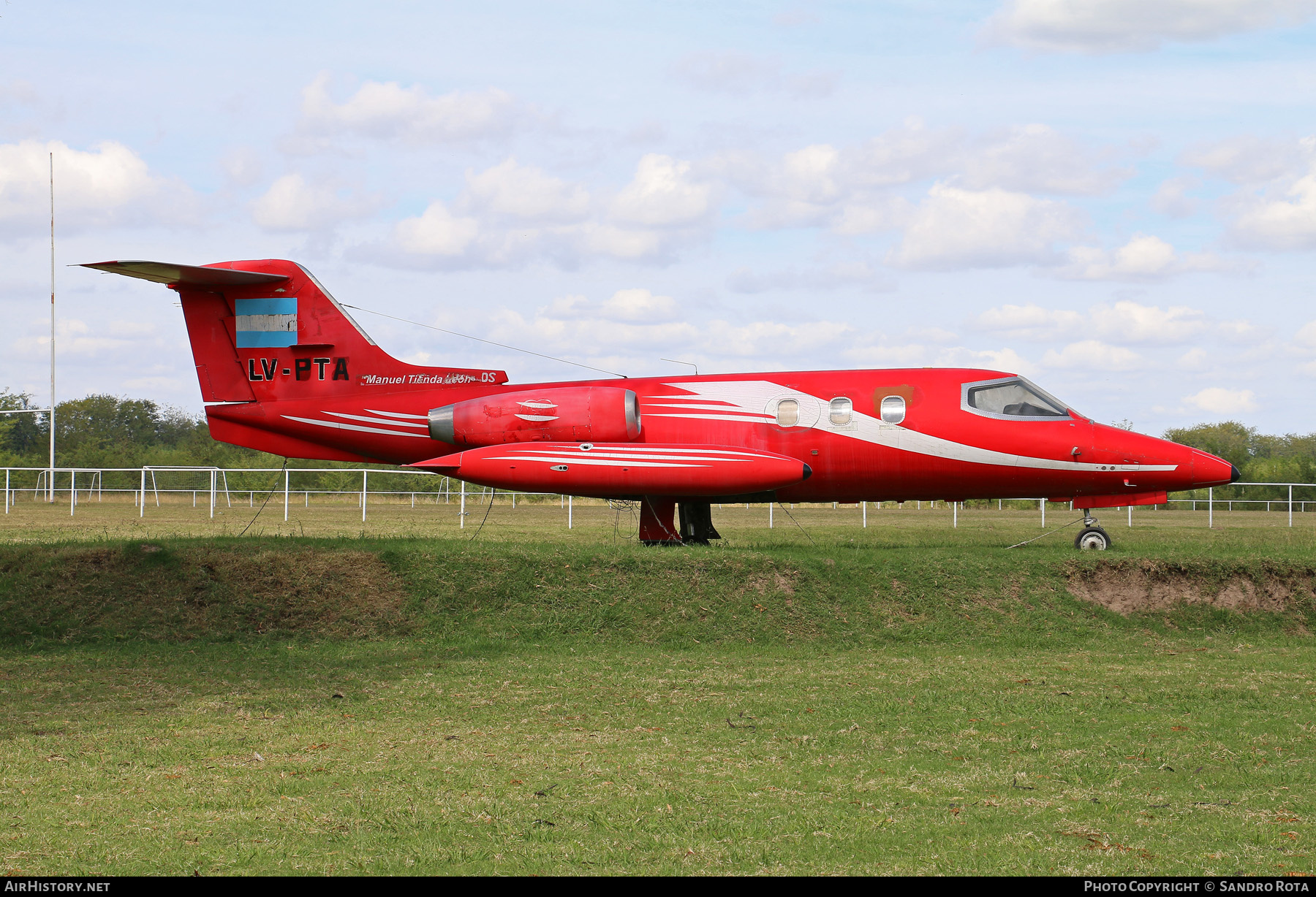 Aircraft Photo of LV-PTA | Gates Learjet 24D | Manuel Tienda León | AirHistory.net #223864