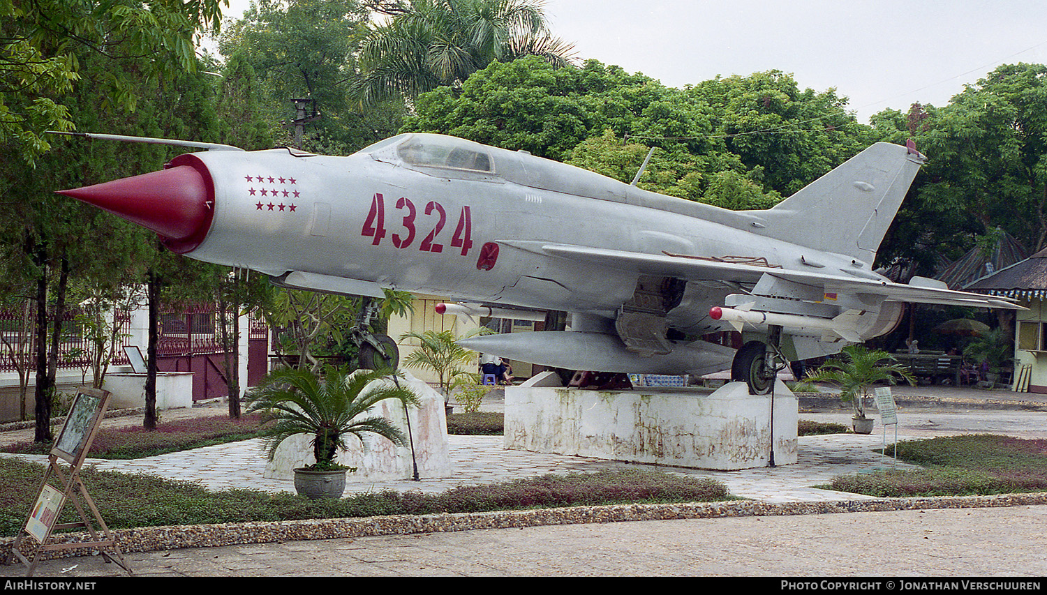 Aircraft Photo of 4324 | Mikoyan-Gurevich MiG-21PF | Vietnam - Air Force | AirHistory.net #223871
