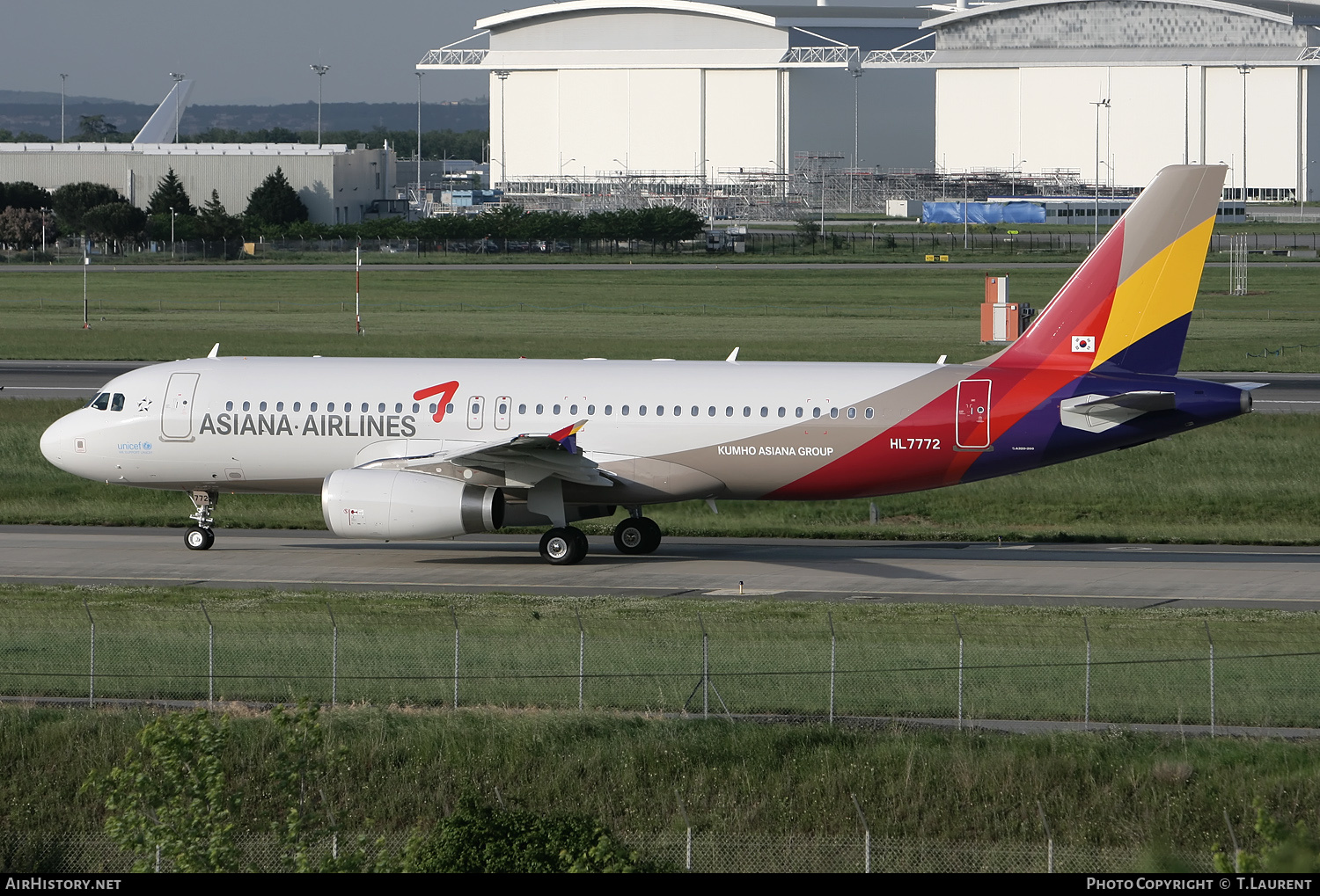 Aircraft Photo of HL7772 | Airbus A320-232 | Asiana Airlines | AirHistory.net #224002
