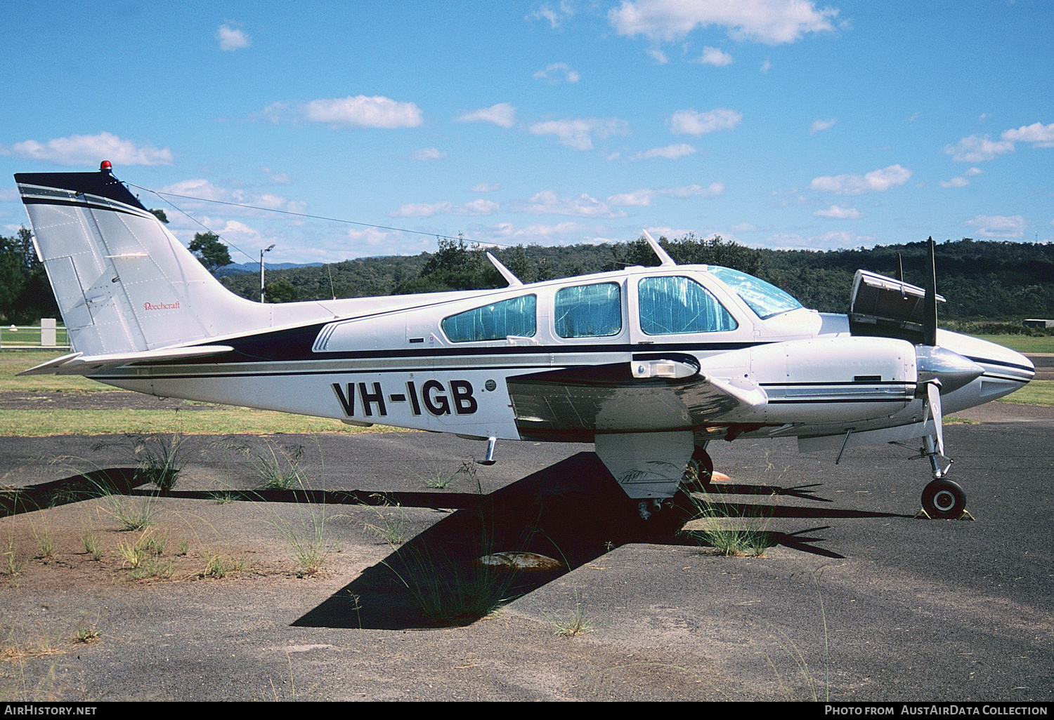 Aircraft Photo of VH-IGB | Beech B55 Baron (95-B55) | AirHistory.net #224108