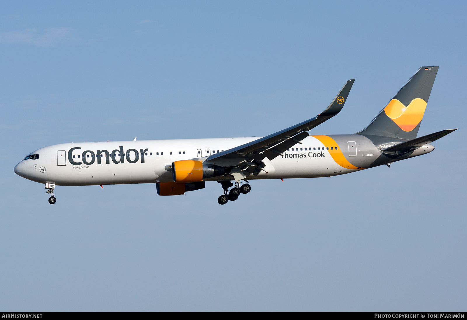 Aircraft Photo of D-ABUE | Boeing 767-330/ER | Condor Flugdienst | AirHistory.net #224133