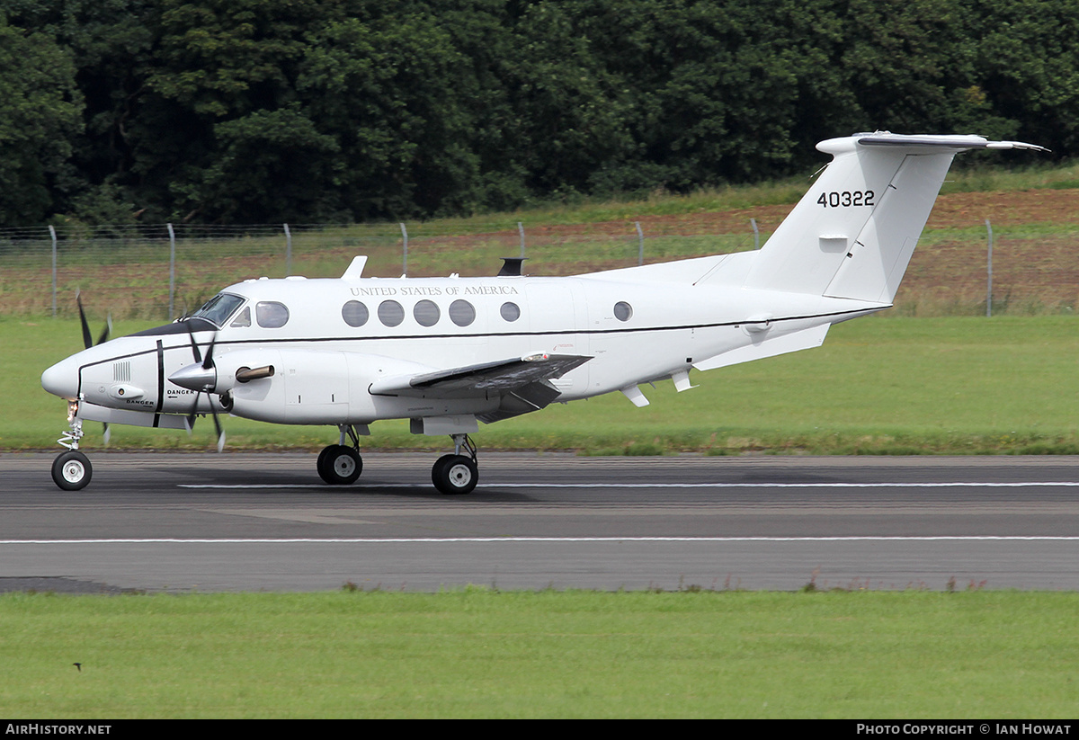 Aircraft Photo of 94-0322 / 40322 | Hawker Beechcraft C-12V-1 Huron (B200C) | USA - Army | AirHistory.net #224183