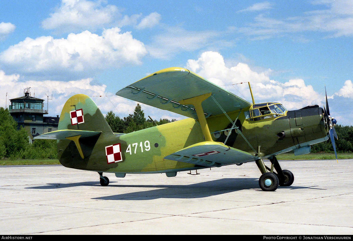 Aircraft Photo of 4719 | Antonov An-2T | Poland - Air Force | AirHistory.net #224274