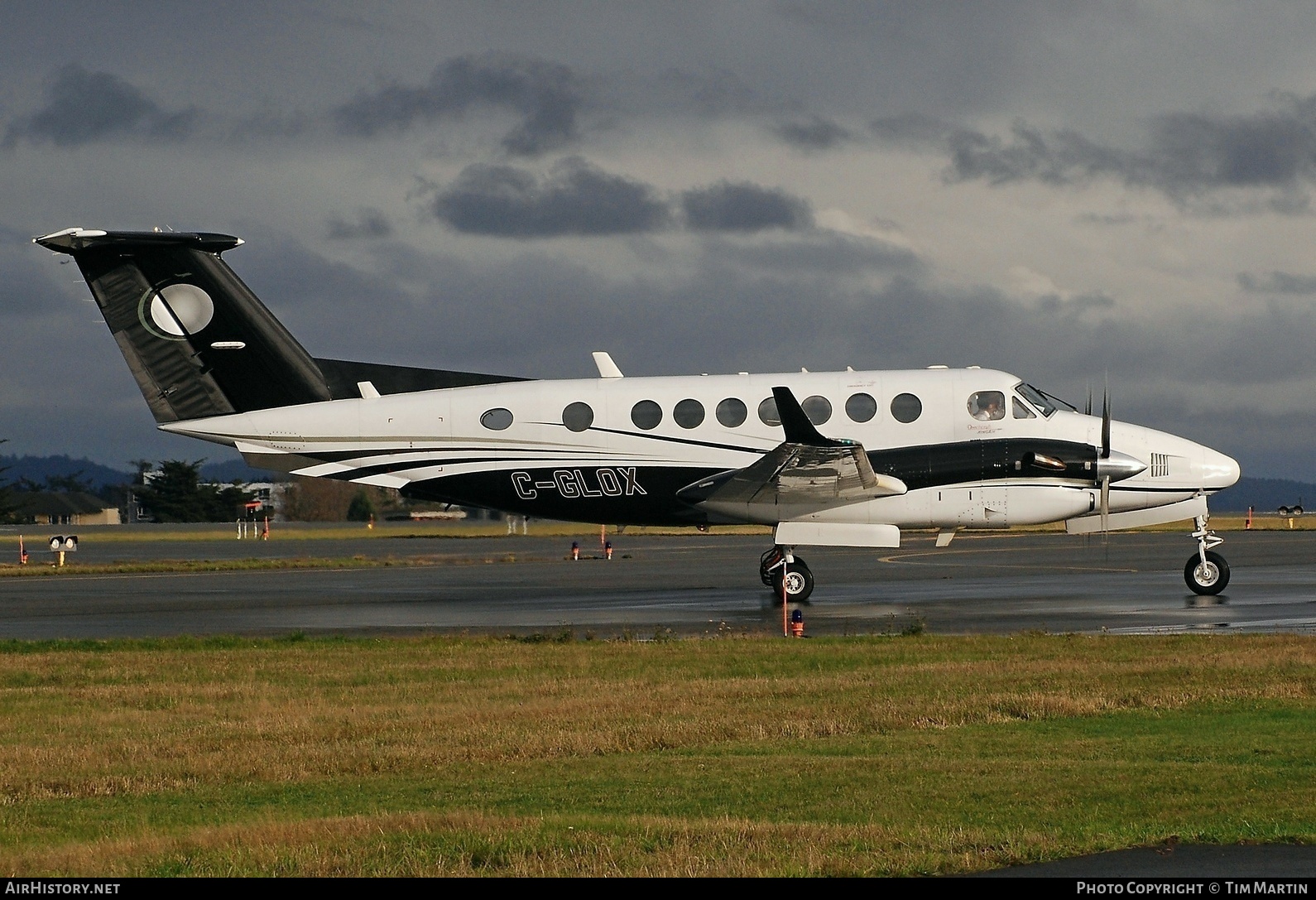 Aircraft Photo of C-GLOX | Beech Super King Air 350 (B300) | AirHistory.net #224287