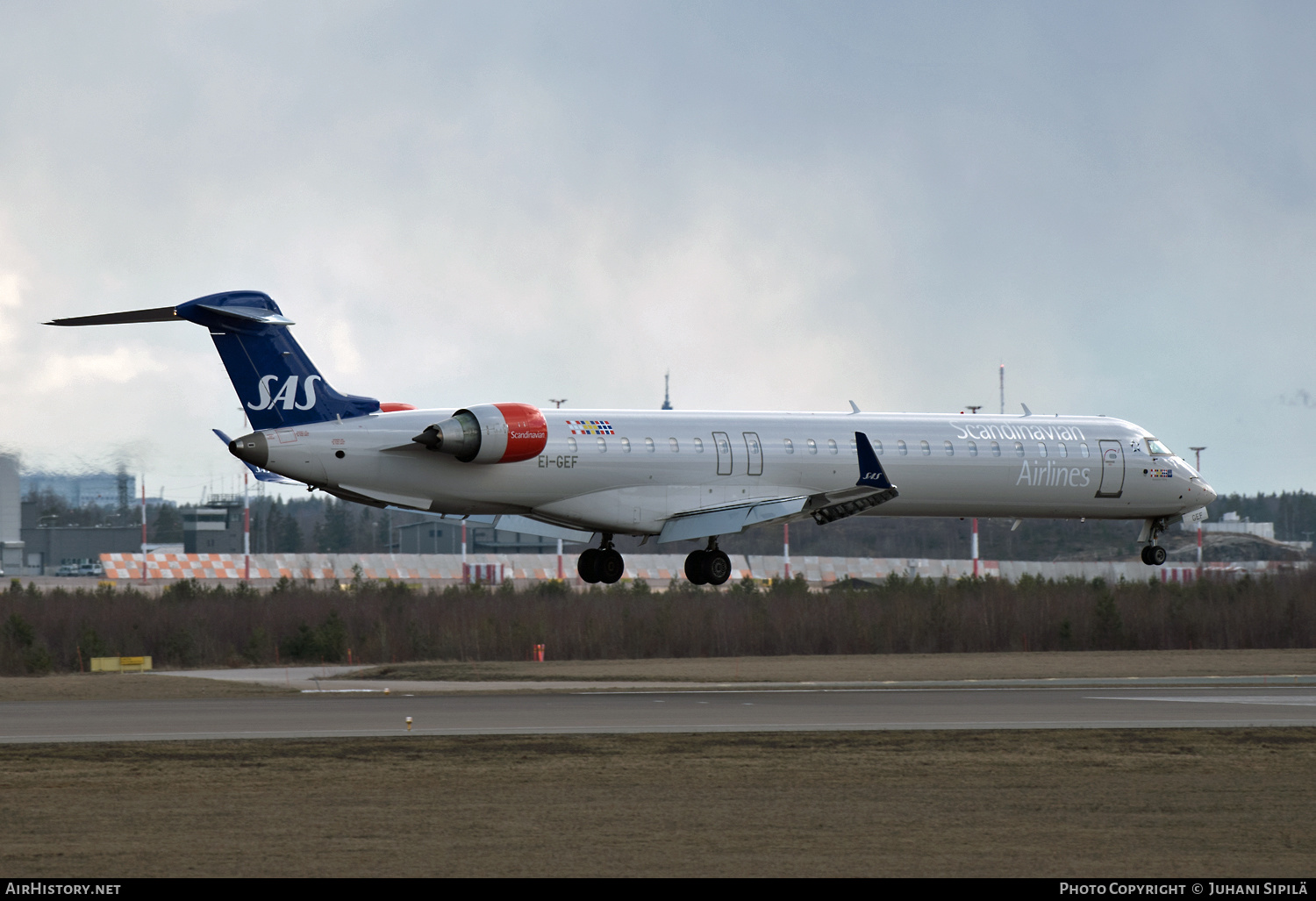 Aircraft Photo of EI-GEF | Bombardier CRJ-900LR (CL-600-2D24) | Scandinavian Airlines - SAS | AirHistory.net #224504