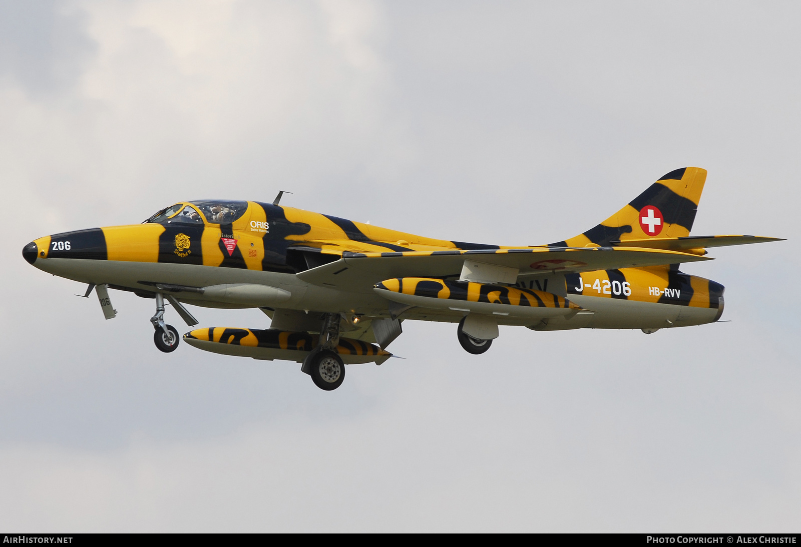 Aircraft Photo of HB-RVV / J-4206 | Hawker Hunter T68 | Switzerland - Air Force | AirHistory.net #224527
