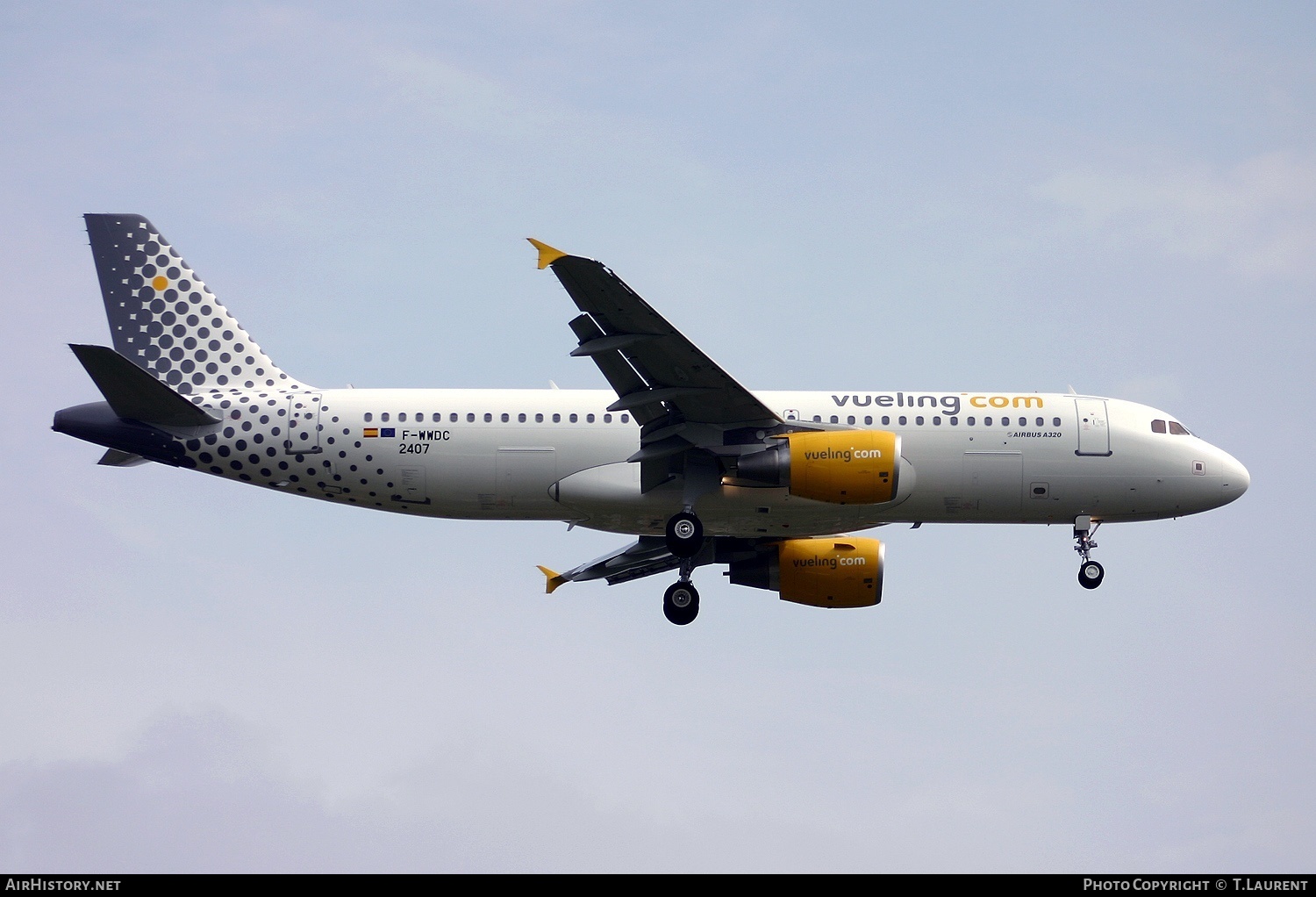 Aircraft Photo of F-WWDC | Airbus A320-214 | Vueling Airlines | AirHistory.net #224621