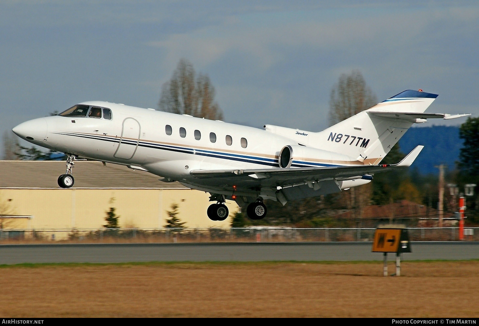 Aircraft Photo of N877TM | Raytheon Hawker 800XP | AirHistory.net #224680