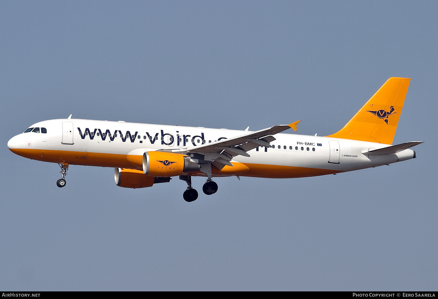 Aircraft Photo of PH-BMC | Airbus A320-214 | V Bird | AirHistory.net #224683