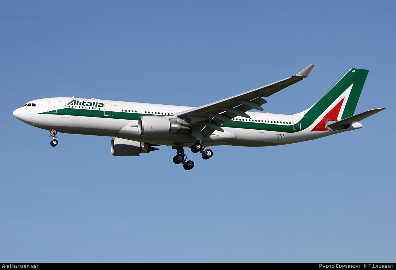 Aircraft Photo of F-WWKY | Airbus A330-202 | Alitalia | AirHistory.net #224705