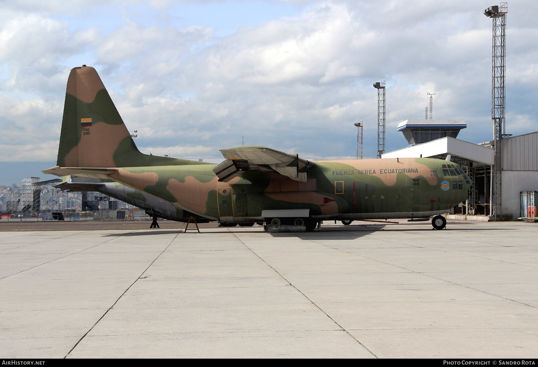 Aircraft Photo of FAE-895 | Lockheed C-130B Hercules (L-282) | Ecuador - Air Force | AirHistory.net #224738