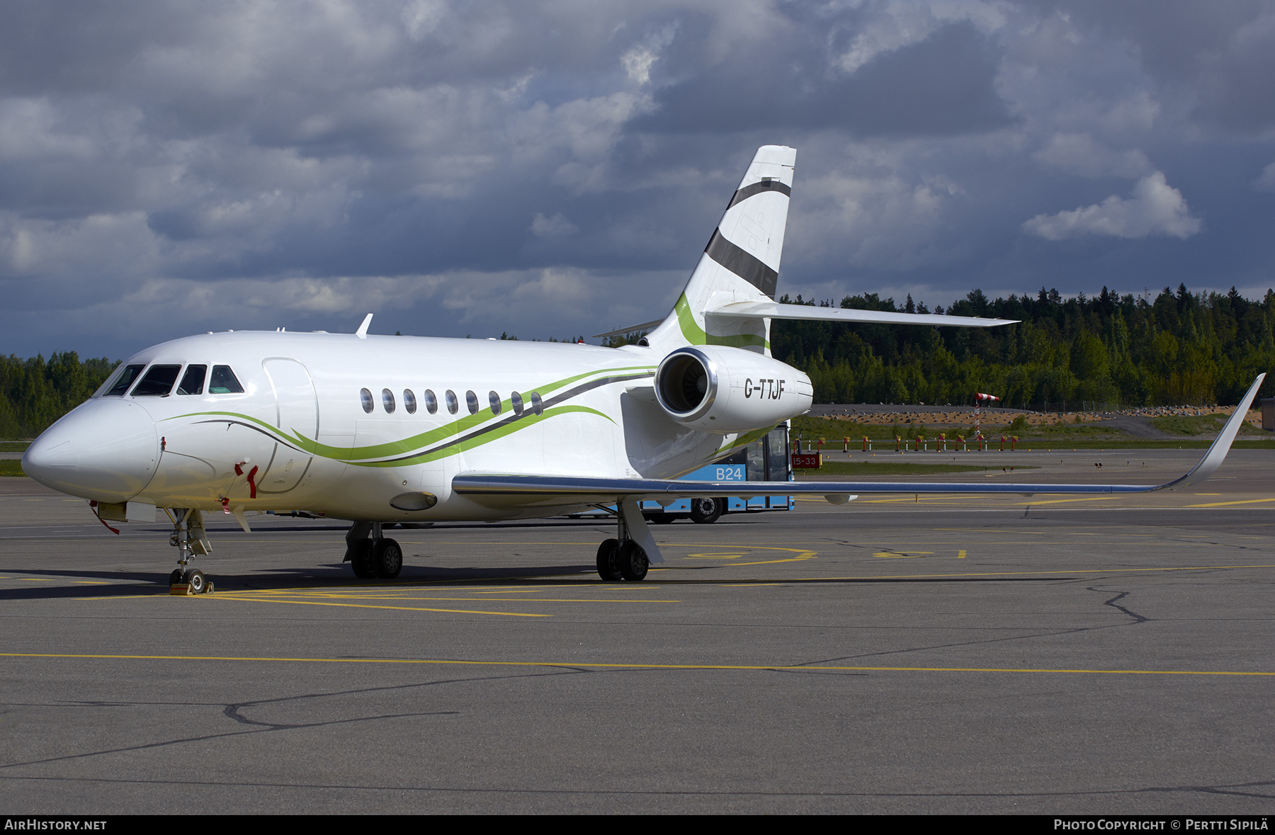 Aircraft Photo of G-TTJF | Dassault Falcon 2000S | AirHistory.net #224815