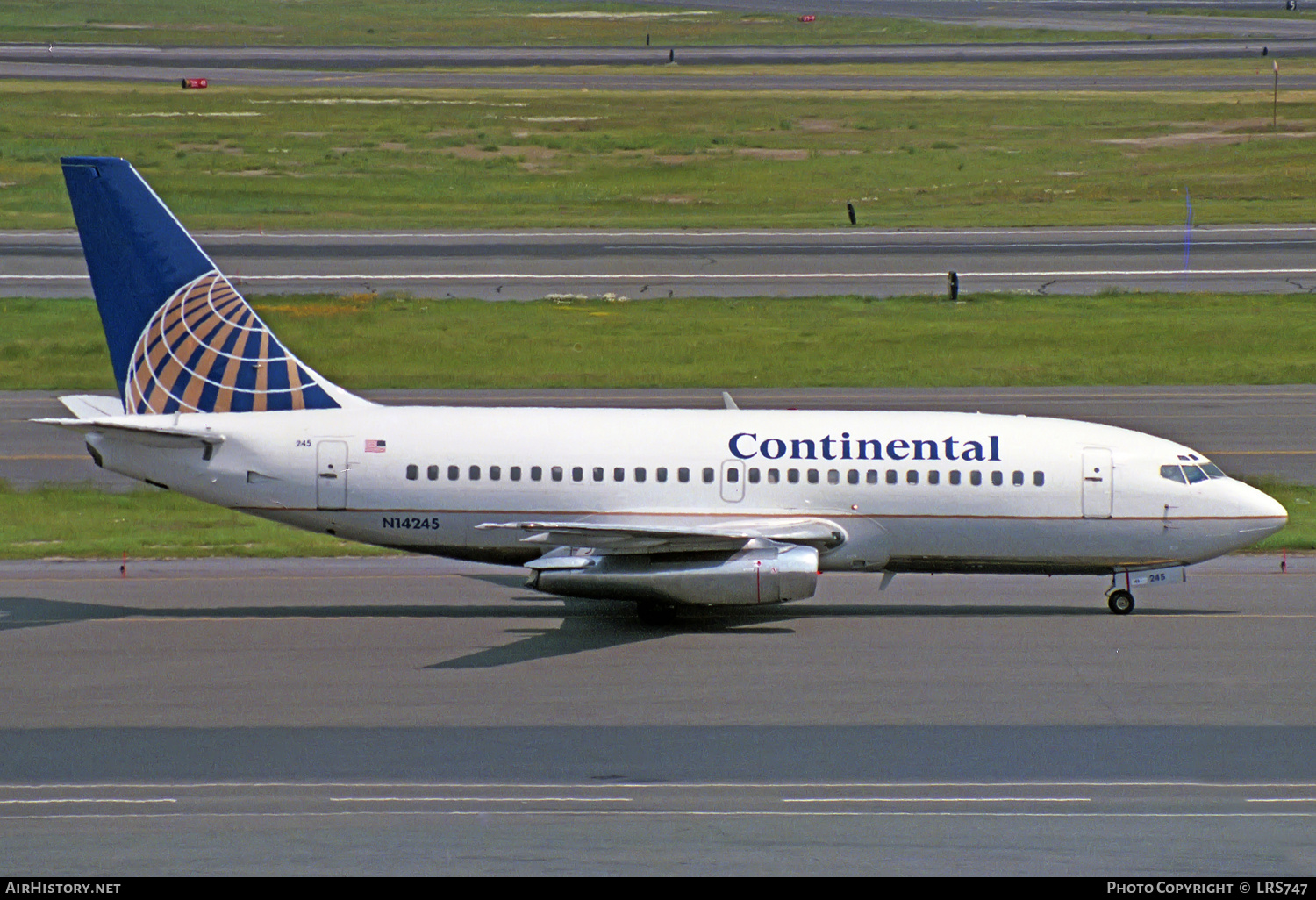 Aircraft Photo of N14245 | Boeing 737-2C0 | Continental Airlines | AirHistory.net #224823