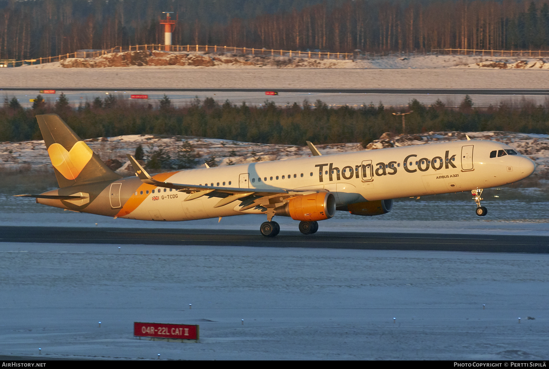 Aircraft Photo of G-TCDG | Airbus A321-211 | Thomas Cook Airlines | AirHistory.net #224837