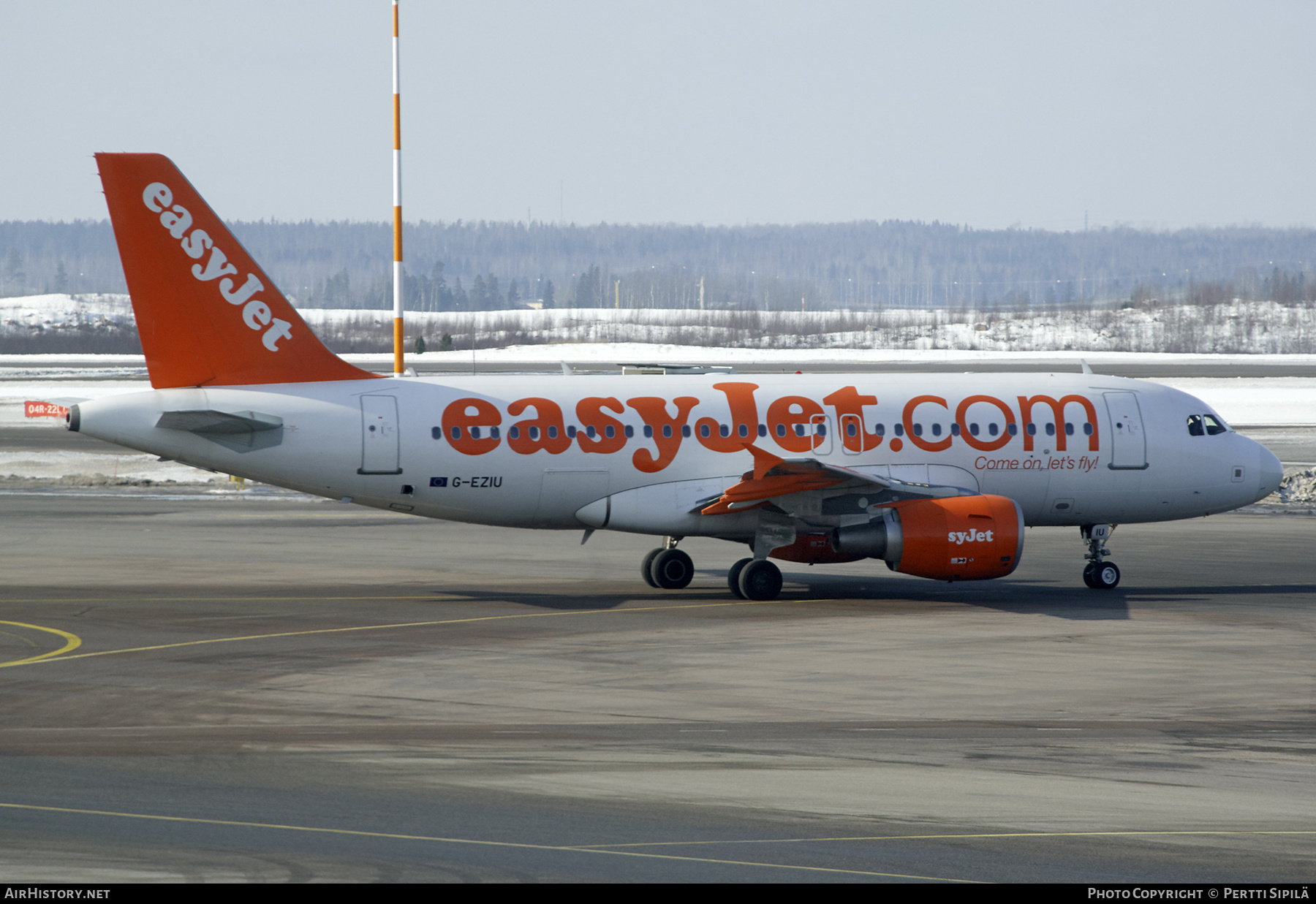 Aircraft Photo of G-EZIU | Airbus A319-111 | EasyJet | AirHistory.net #224878