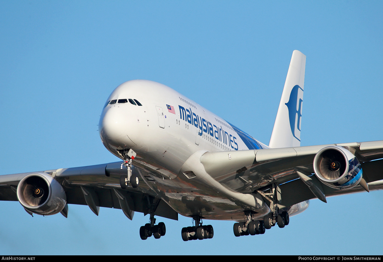 Aircraft Photo of 9M-MNB | Airbus A380-841 | Malaysia Airlines | AirHistory.net #224899