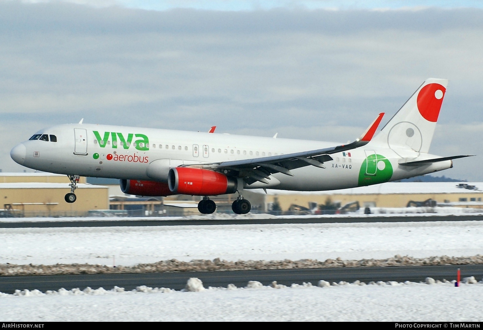 Aircraft Photo of XA-VAQ | Airbus A320-232 | Viva Aerobús | AirHistory.net #224914