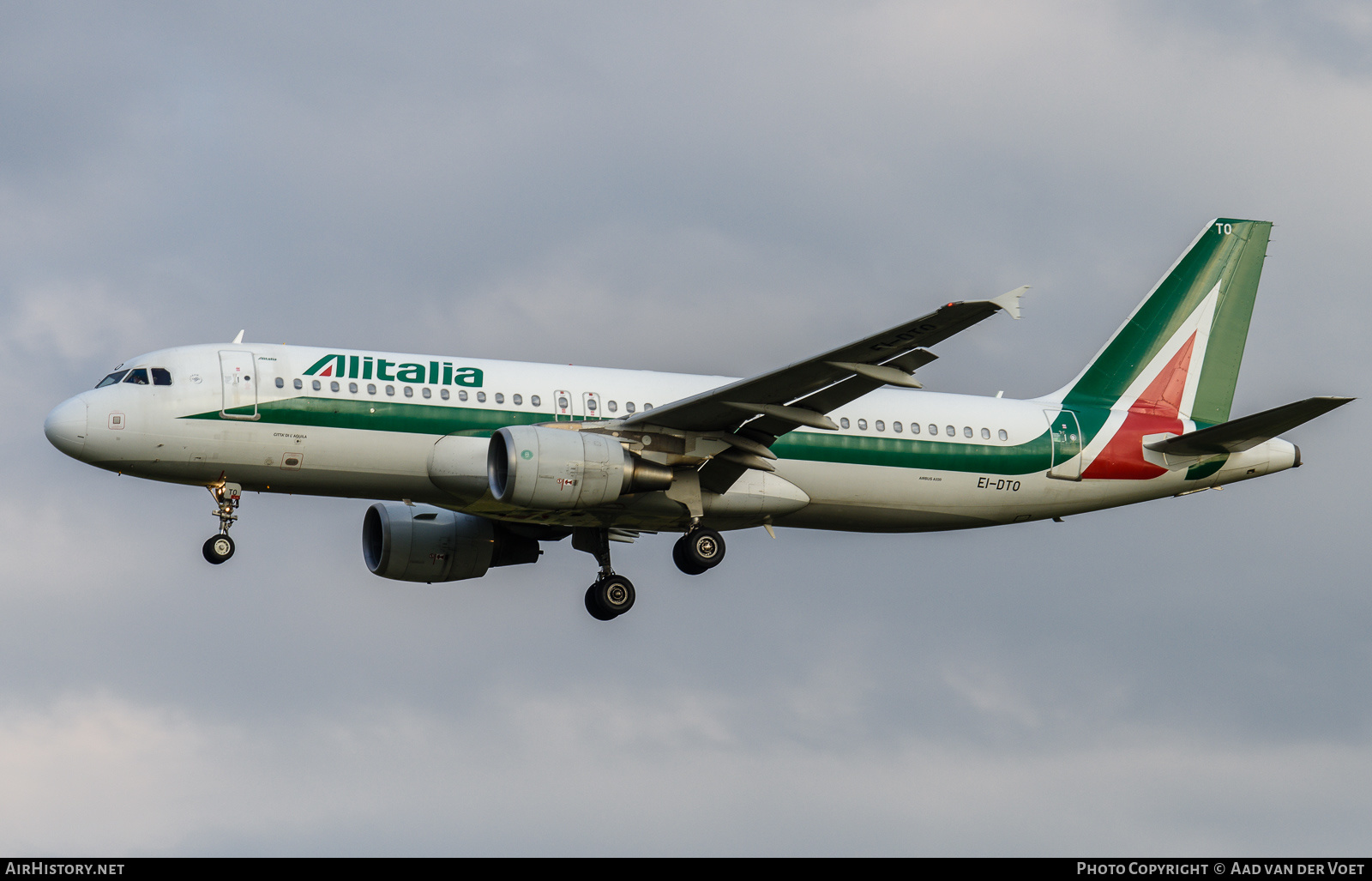 Aircraft Photo of EI-DTO | Airbus A320-216 | Alitalia | AirHistory.net #225002