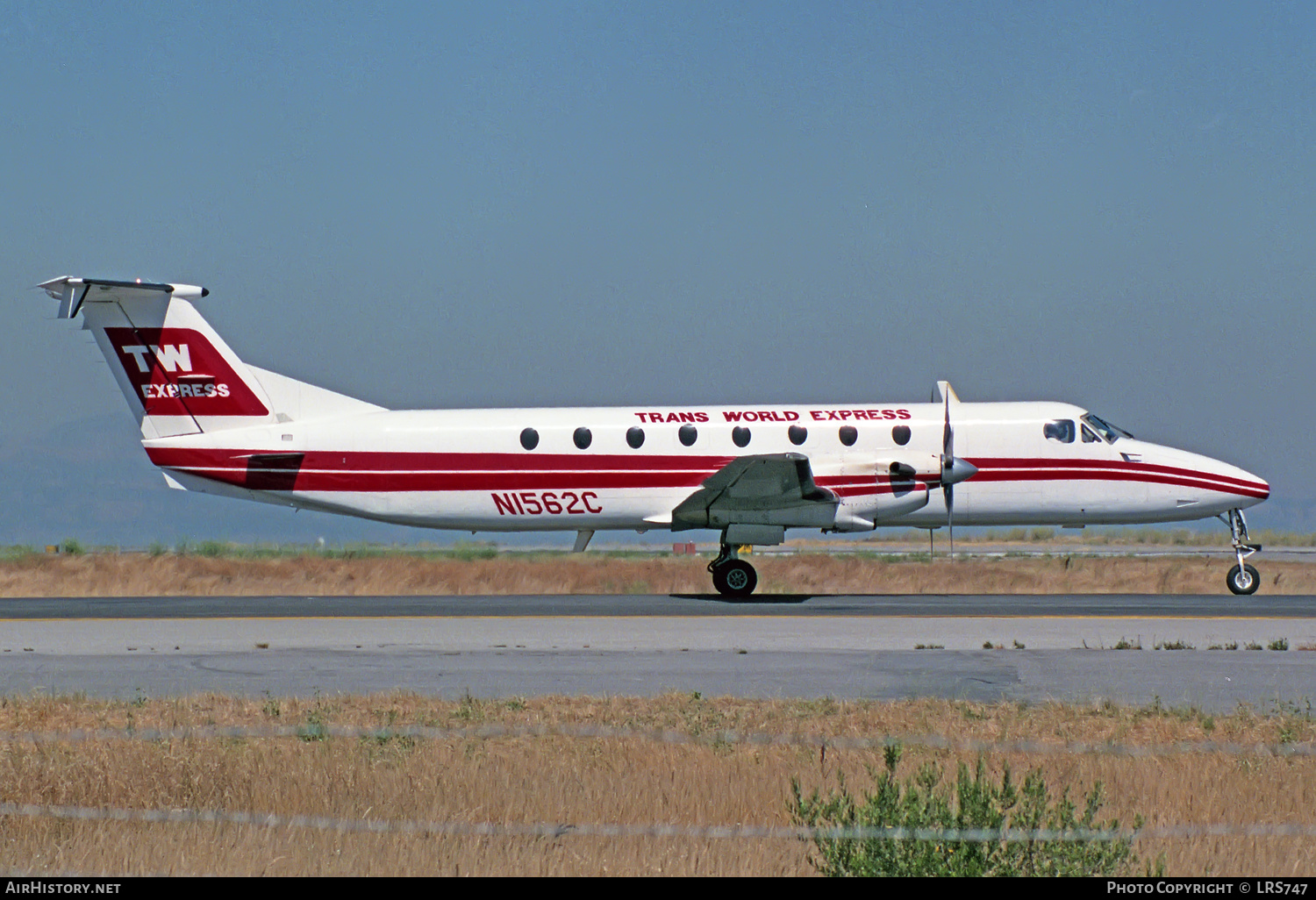 Aircraft Photo of N1562C | Beech 1900C-1 | TW Express - Trans World Express | AirHistory.net #225085