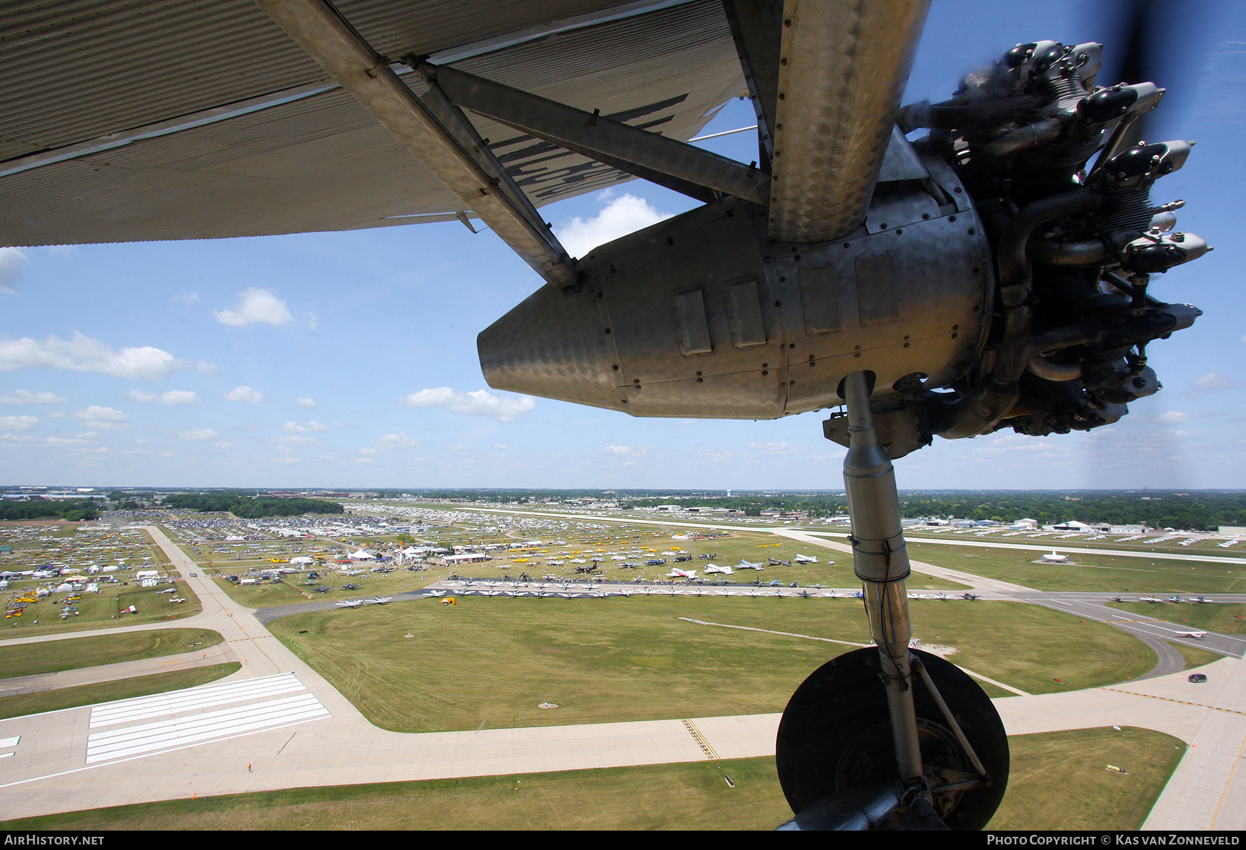 Airport photo of Oshkosh - Wittman Regional (KOSH / OSH) in Wisconsin, United States | AirHistory.net #225098