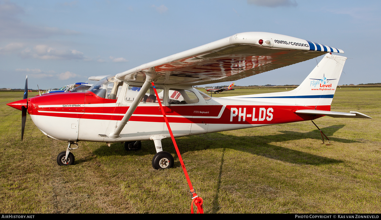 Aircraft Photo of PH-LDS | Reims F172M | Flight Level | AirHistory.net #225185
