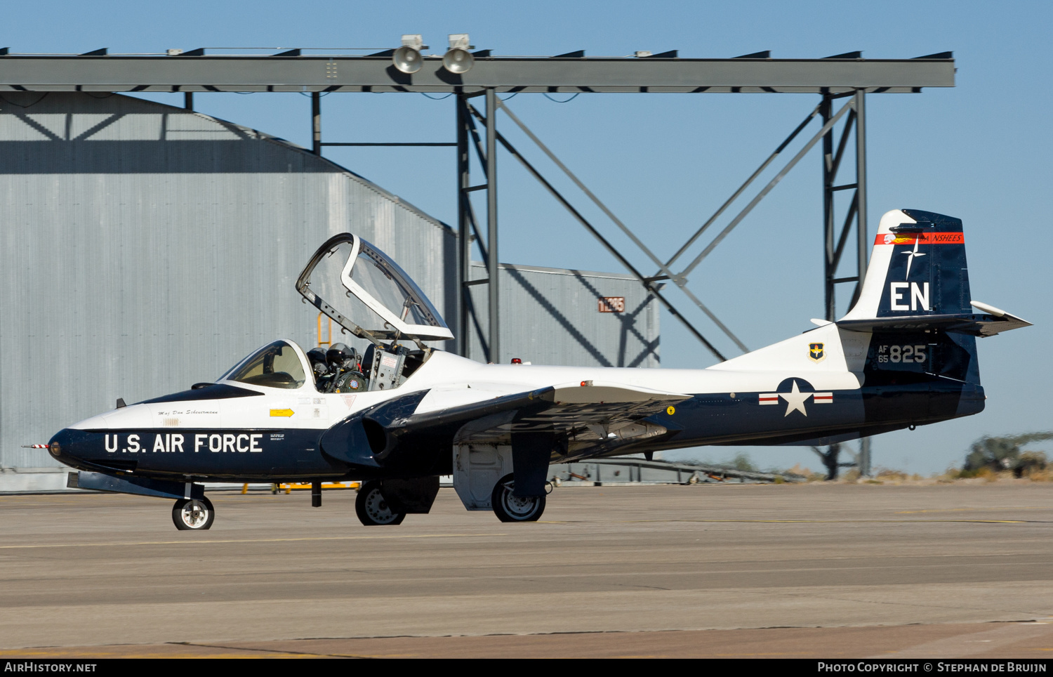 Aircraft Photo of 65-10825 / 65-825 | Cessna T-37B Tweety Bird | USA - Air Force | AirHistory.net #225197