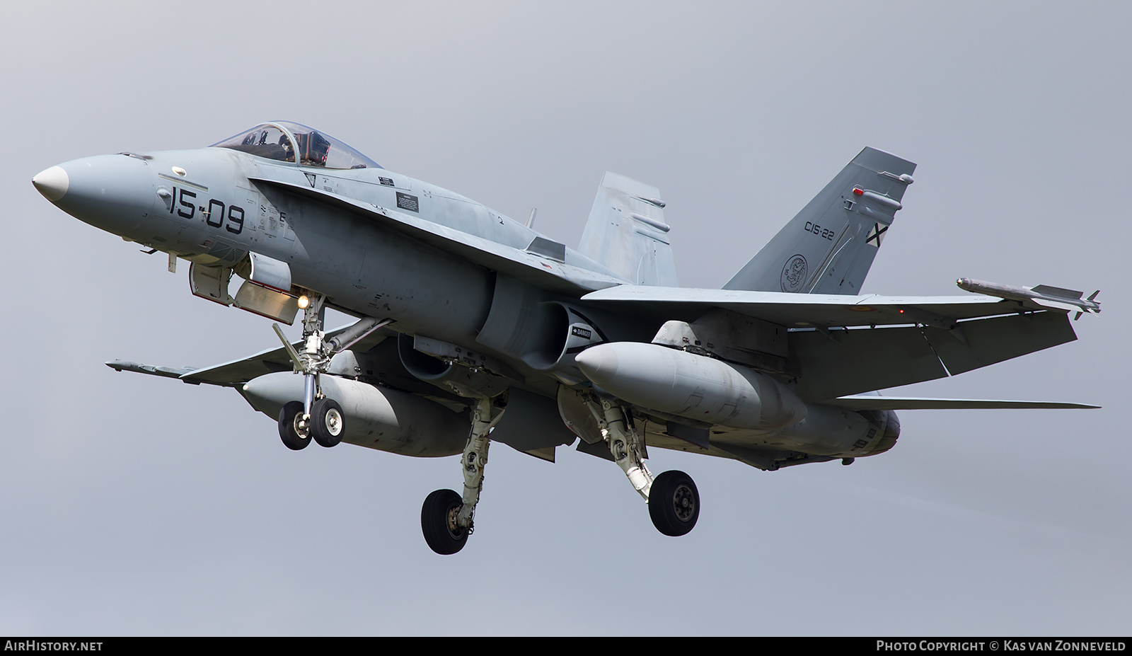 Aircraft Photo of C15-22 | McDonnell Douglas EF-18A Hornet | Spain - Air Force | AirHistory.net #225326