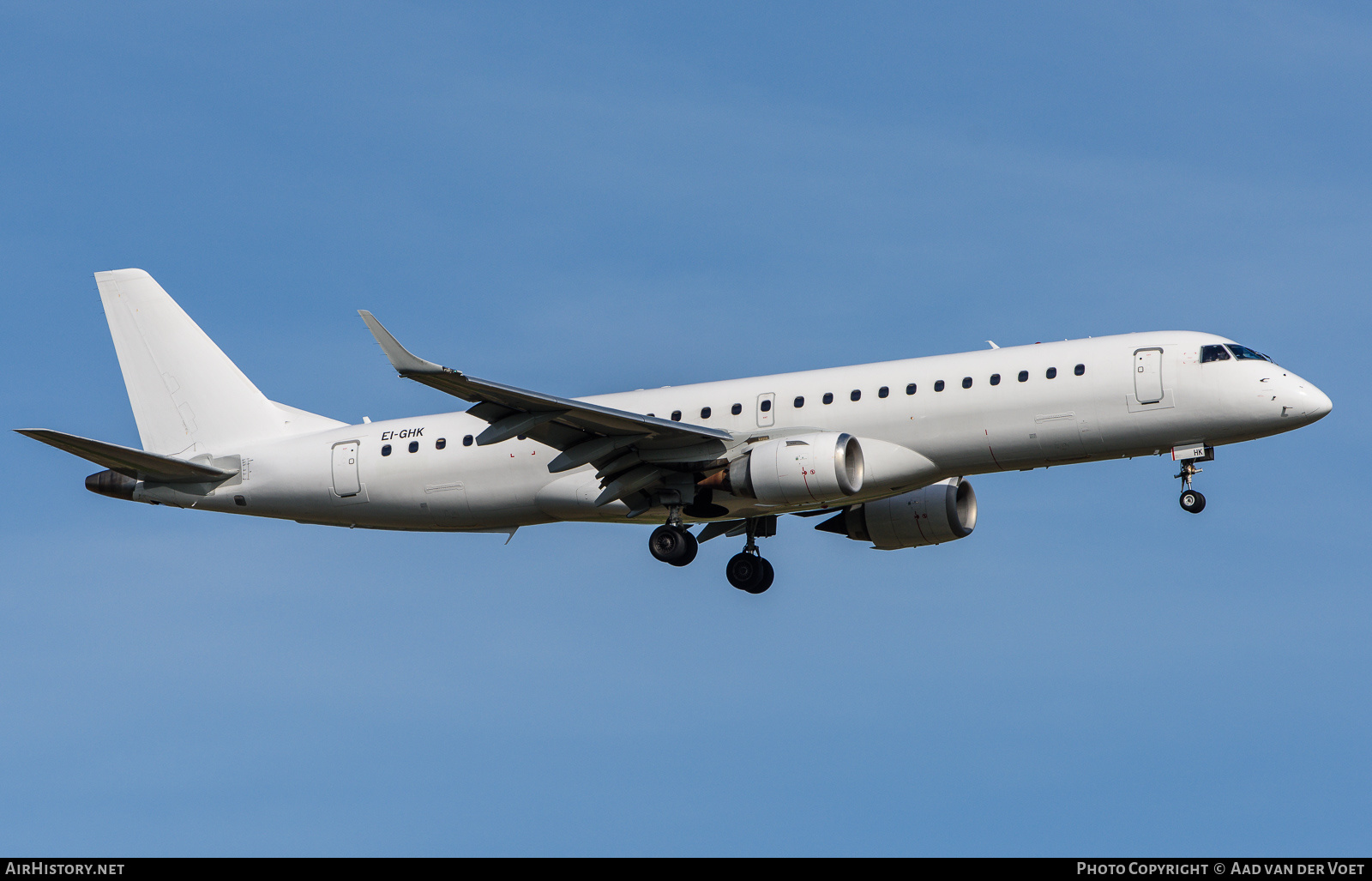 Aircraft Photo of EI-GHK | Embraer 190AR (ERJ-190-100IGW) | Stobart Air | AirHistory.net #225350