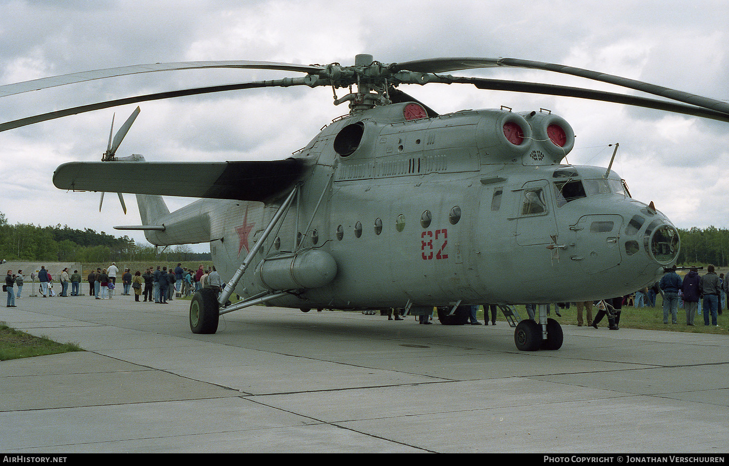 Aircraft Photo of 82 red | Mil Mi-6A | Russia - Air Force | AirHistory.net #225388