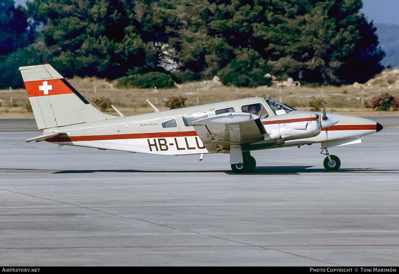 Aircraft Photo of HB-LLU | Piper PA-34-200T Seneca II | AirHistory.net #225395