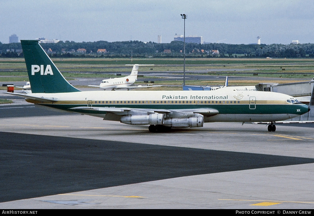 Aircraft Photo of AP-AXK | Boeing 720-047B | Pakistan International Airlines - PIA | AirHistory.net #225487