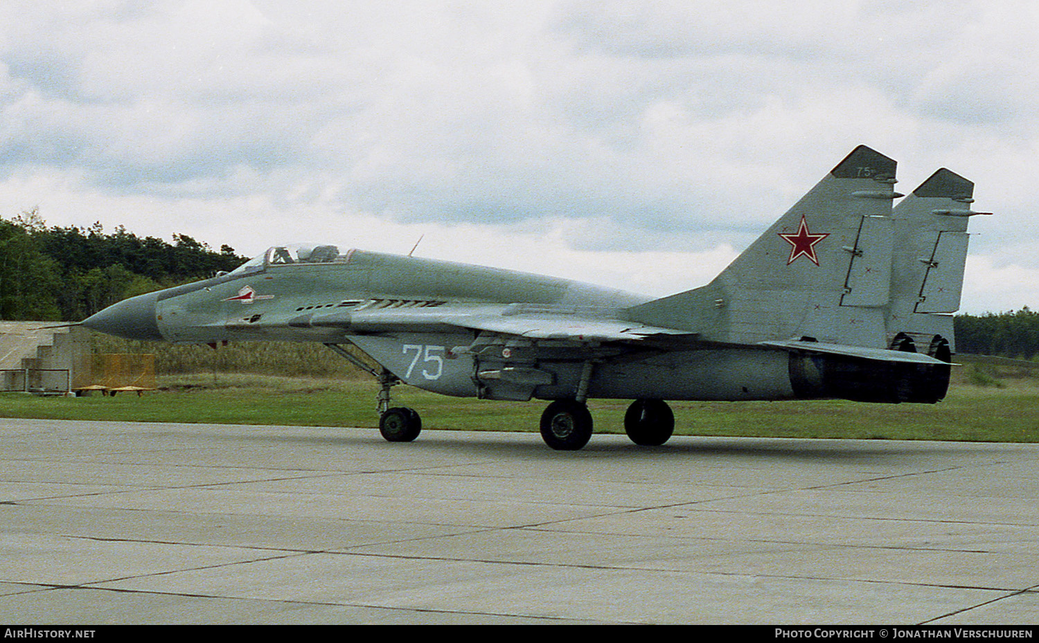 Aircraft Photo of 75 | Mikoyan-Gurevich MiG-29 | Russia - Air Force | AirHistory.net #225516