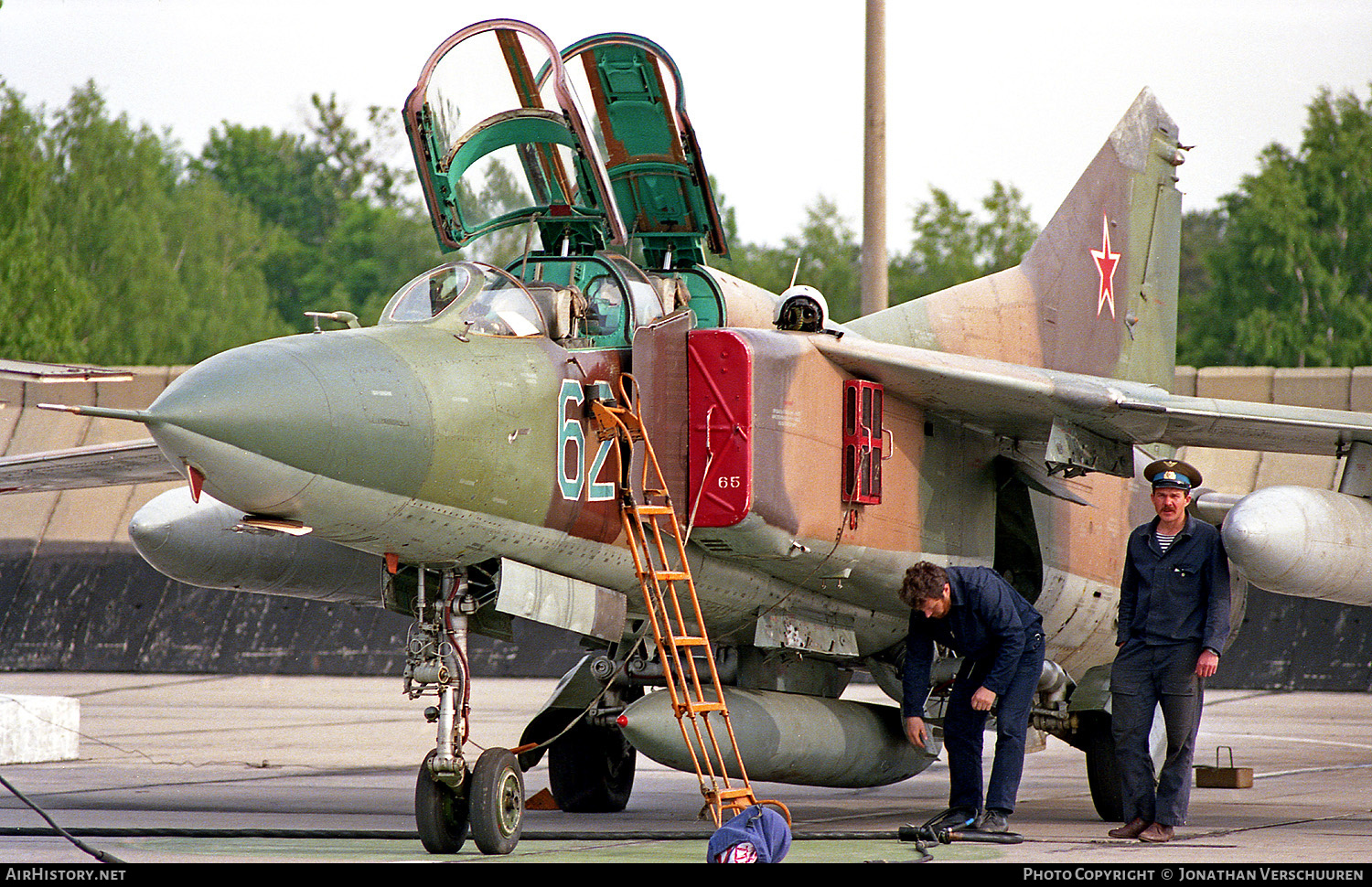 Aircraft Photo of 62 blue | Mikoyan-Gurevich MiG-23UB | Russia - Air Force | AirHistory.net #225889