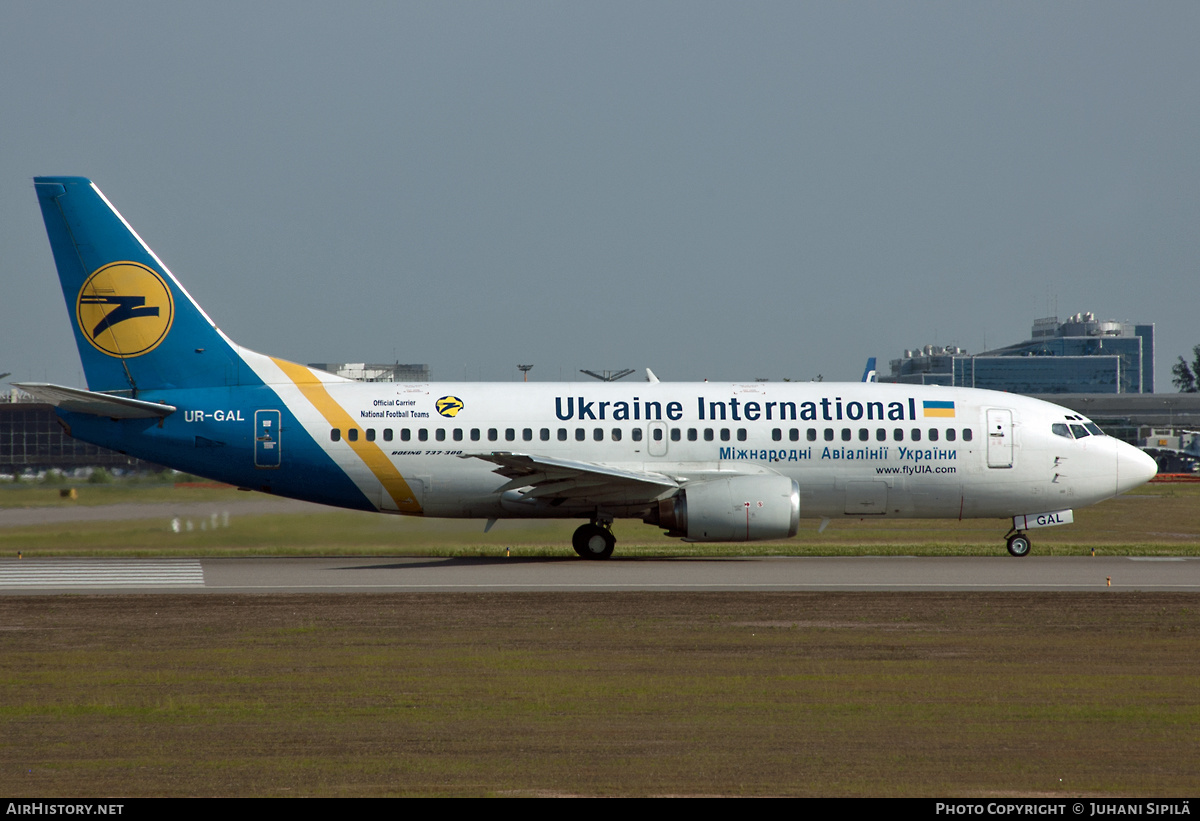 Aircraft Photo of UR-GAL | Boeing 737-341 | Ukraine International Airlines | AirHistory.net #225903