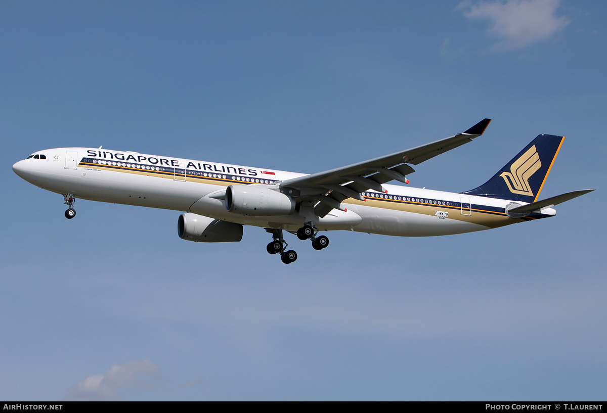 Aircraft Photo of F-WWYB | Airbus A330-343E | Singapore Airlines | AirHistory.net #225924