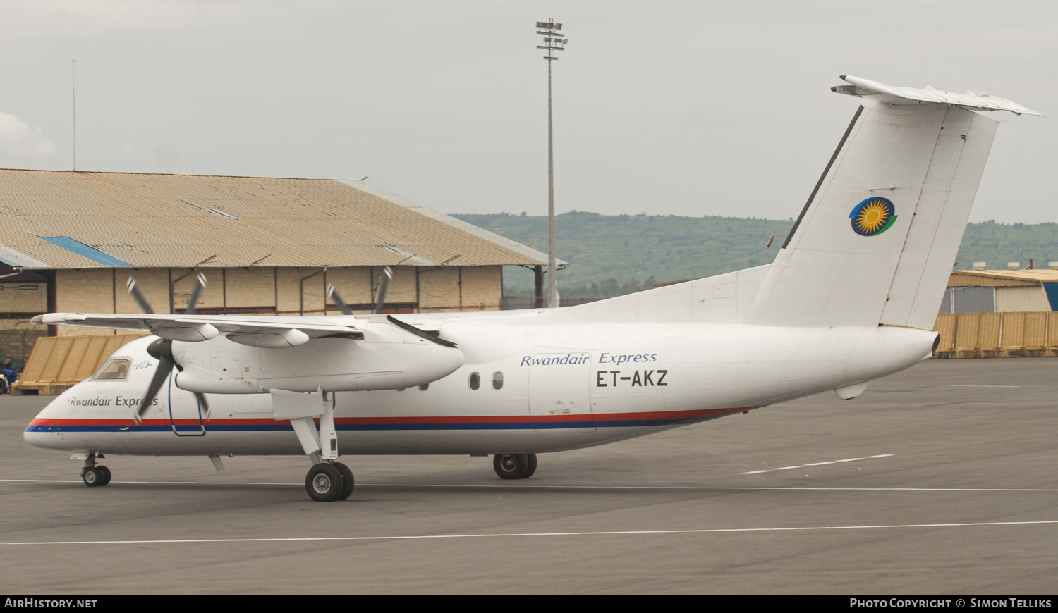 Aircraft Photo of ET-AKZ | Bombardier DHC-8-202Q Dash 8 | Rwandair Express | AirHistory.net #226011