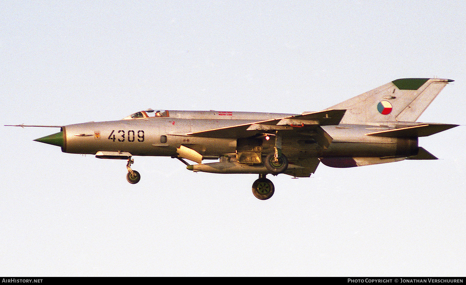 Aircraft Photo of 4309 | Mikoyan-Gurevich MiG-21MF | Czechoslovakia - Air Force | AirHistory.net #226066