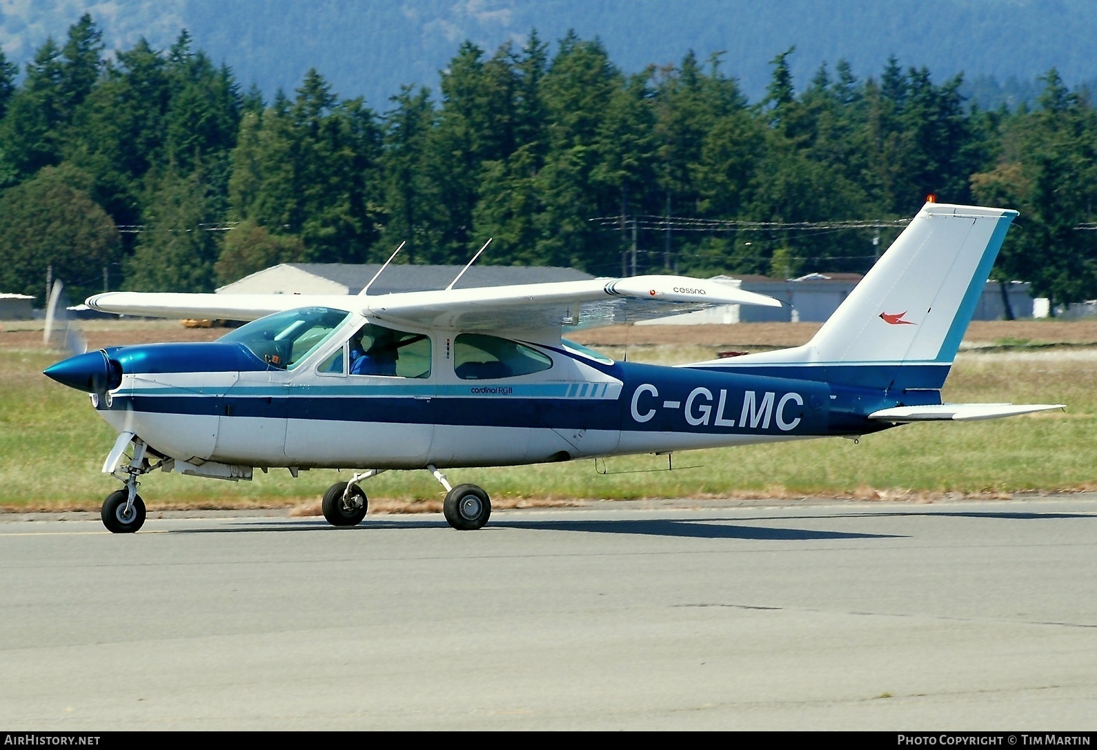 Aircraft Photo of C-GLMC | Cessna 177RG Cardinal RG II | AirHistory.net #226187