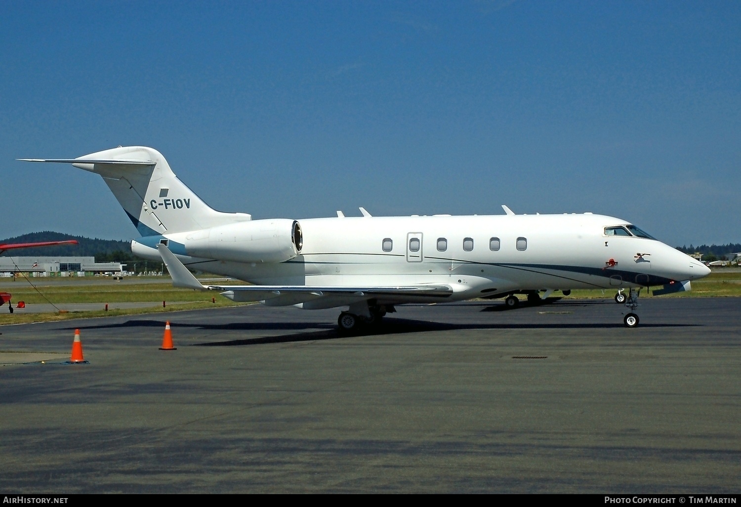 Aircraft Photo of C-FIOV | Bombardier Challenger 300 (BD-100-1A10) | AirHistory.net #226222