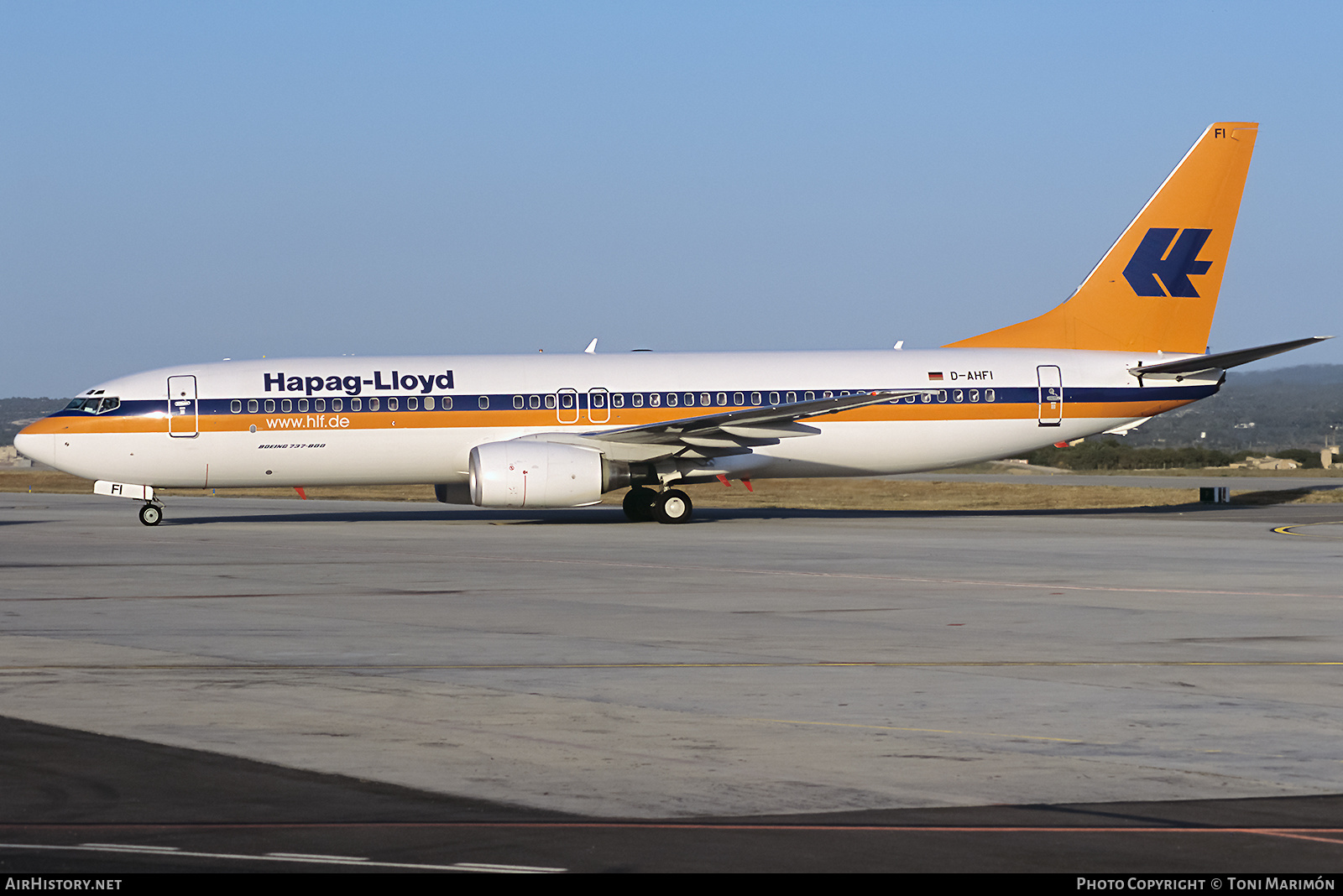 Aircraft Photo of D-AHFI | Boeing 737-8K5 | Hapag-Lloyd | AirHistory.net #226276