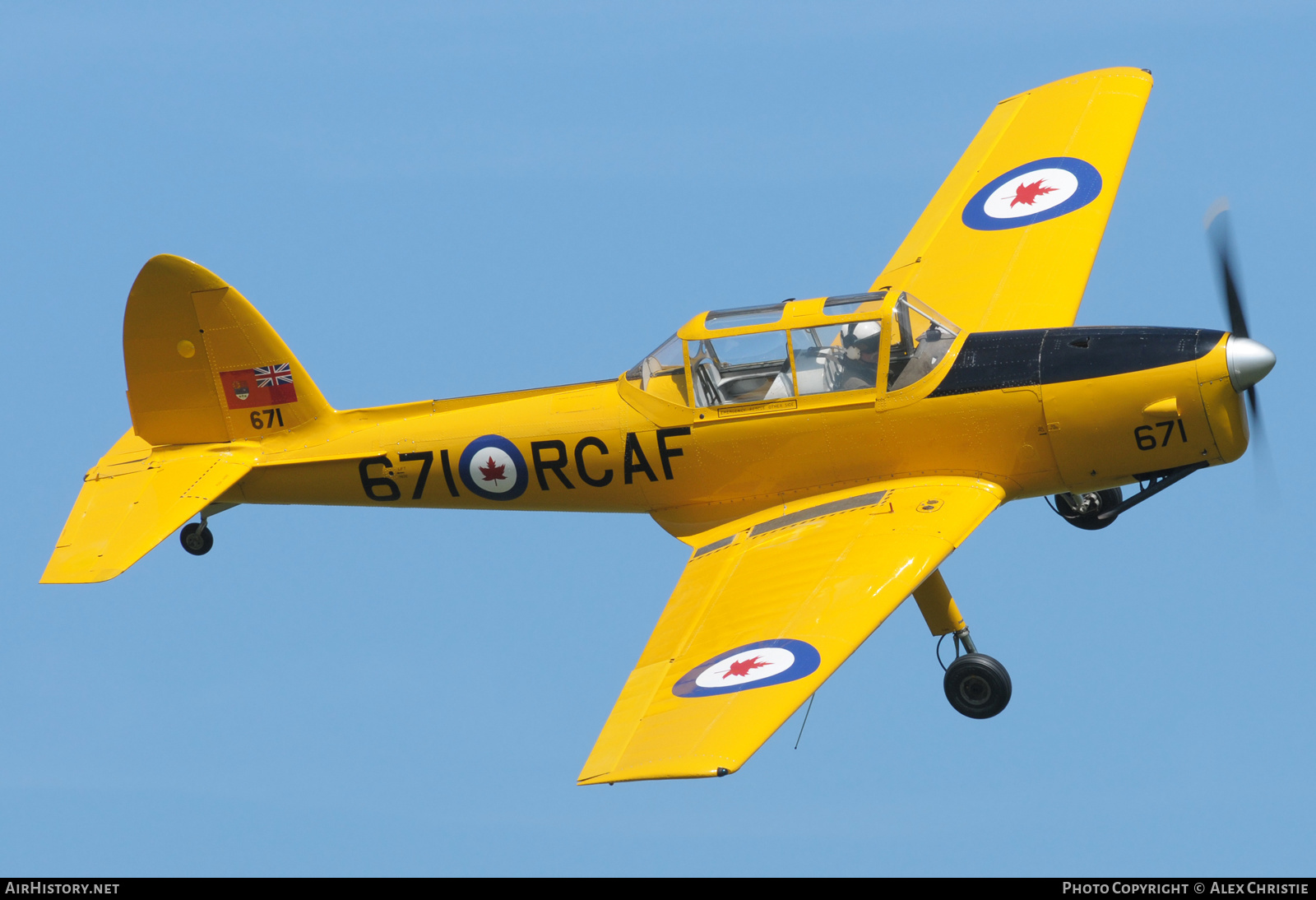 Aircraft Photo of G-BNZC | De Havilland DHC-1 Chipmunk Mk22 | Canada - Air Force | AirHistory.net #226361