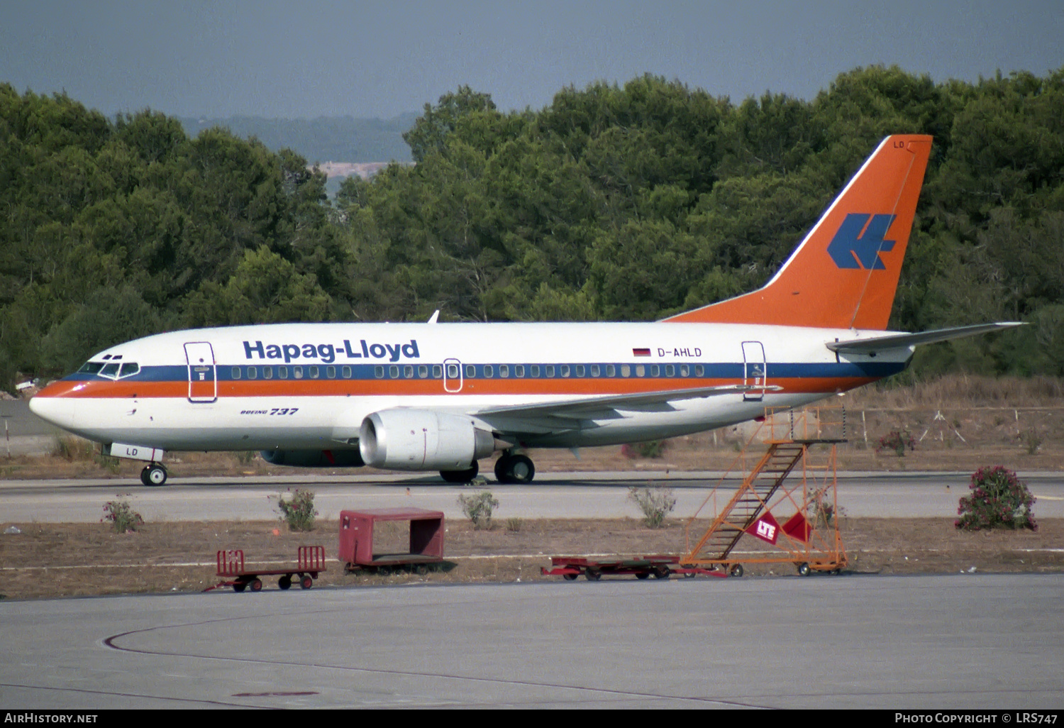 Aircraft Photo of D-AHLD | Boeing 737-5K5 | Hapag-Lloyd | AirHistory.net #226390