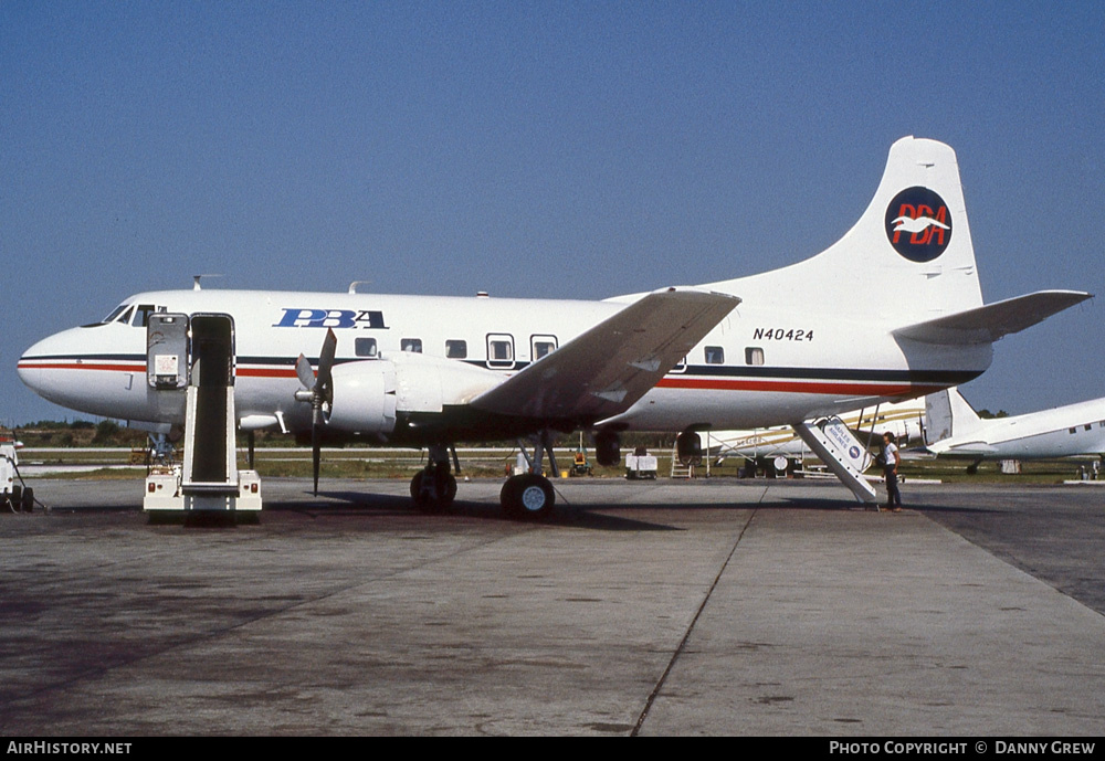 Aircraft Photo of N40424 | Martin 404 | PBA - Provincetown-Boston Airline | AirHistory.net #226403