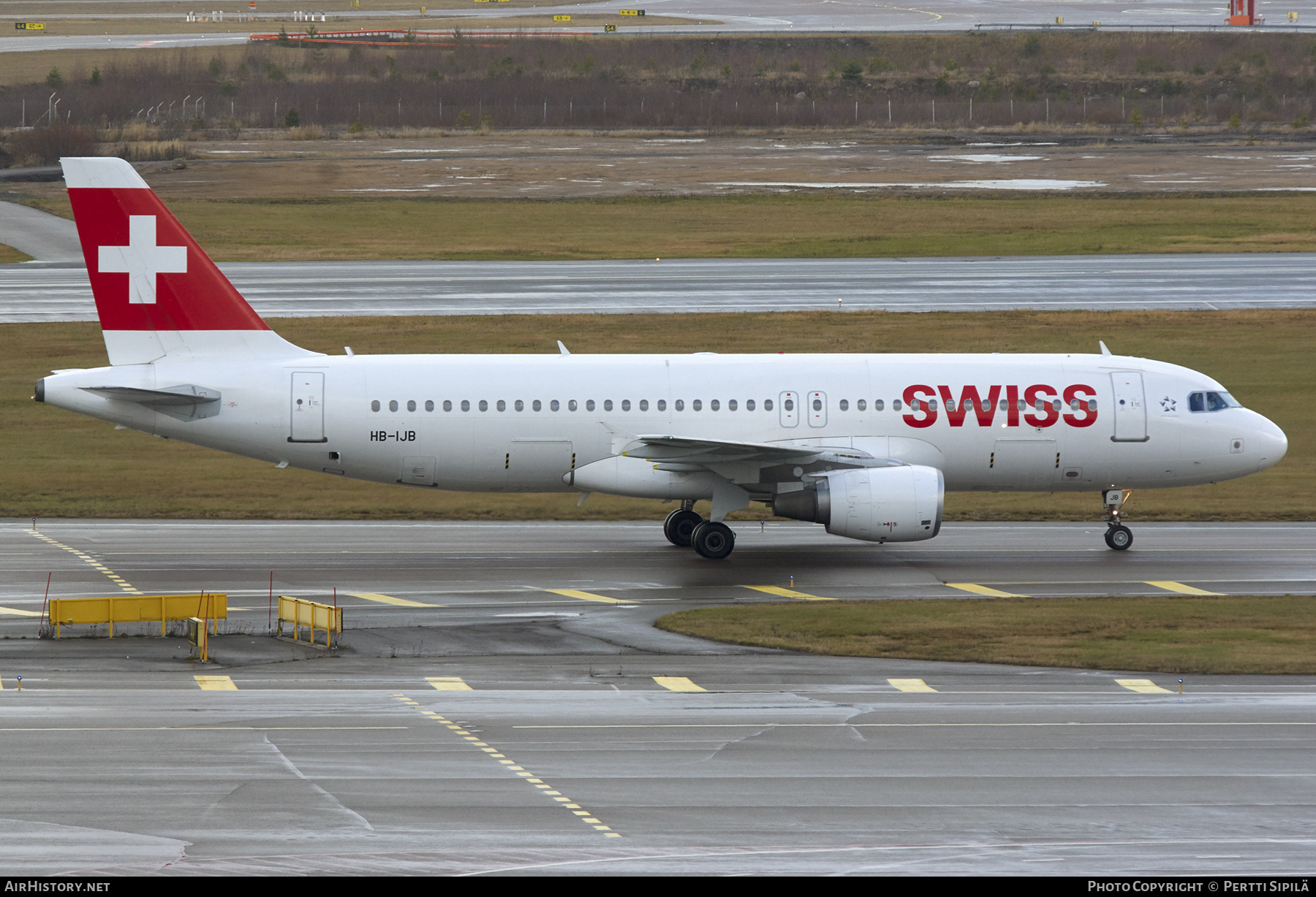 Aircraft Photo of HB-IJB | Airbus A320-214 | Swiss International Air Lines | AirHistory.net #226433