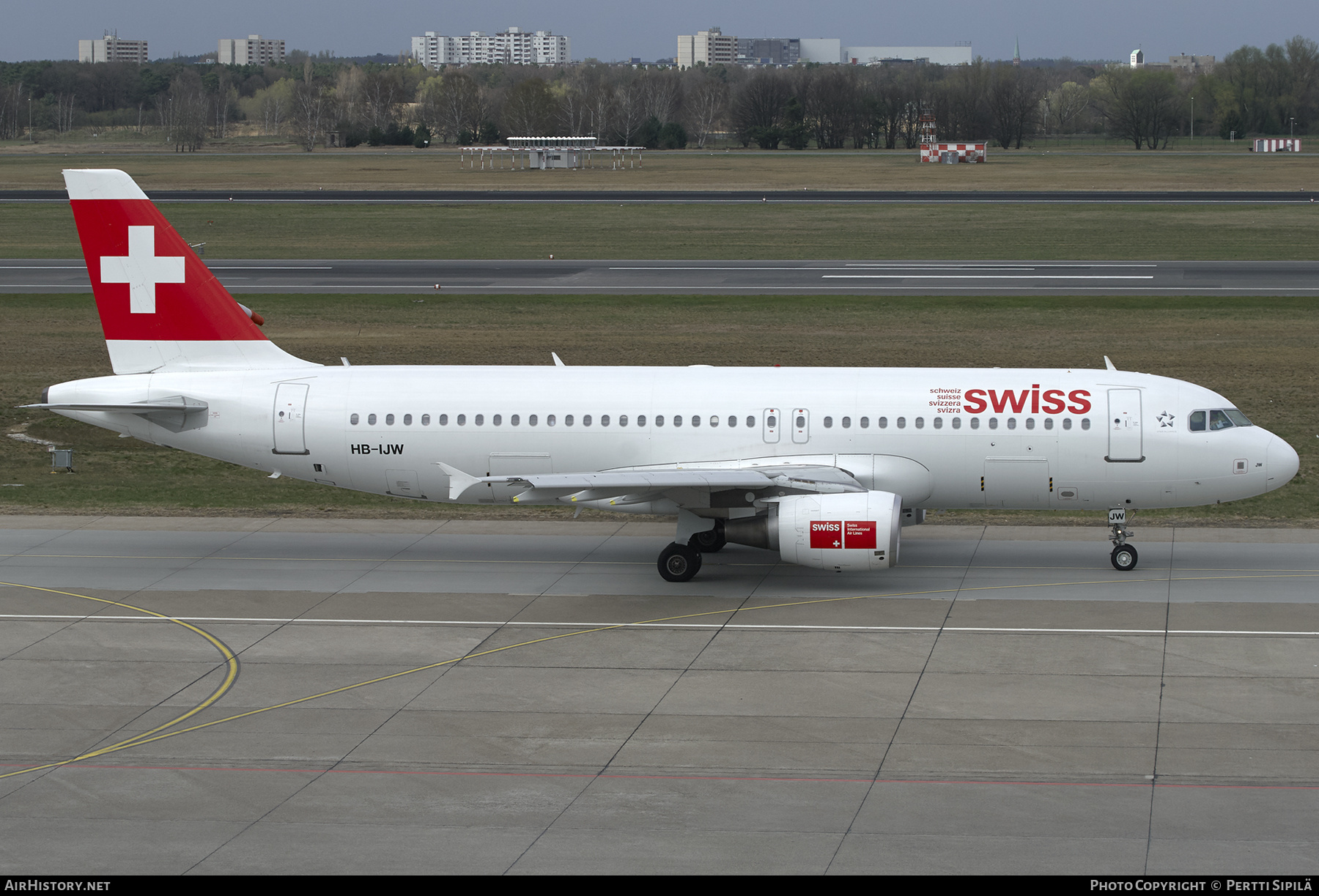 Aircraft Photo of HB-IJW | Airbus A320-214 | Swiss International Air Lines | AirHistory.net #226455